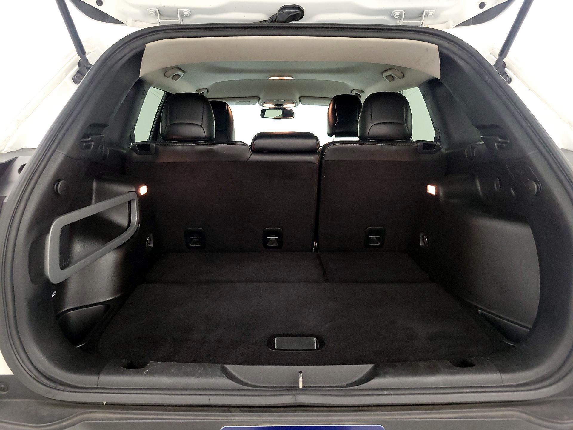 Thumbnail: 2017 Jeep Cherokee - 20