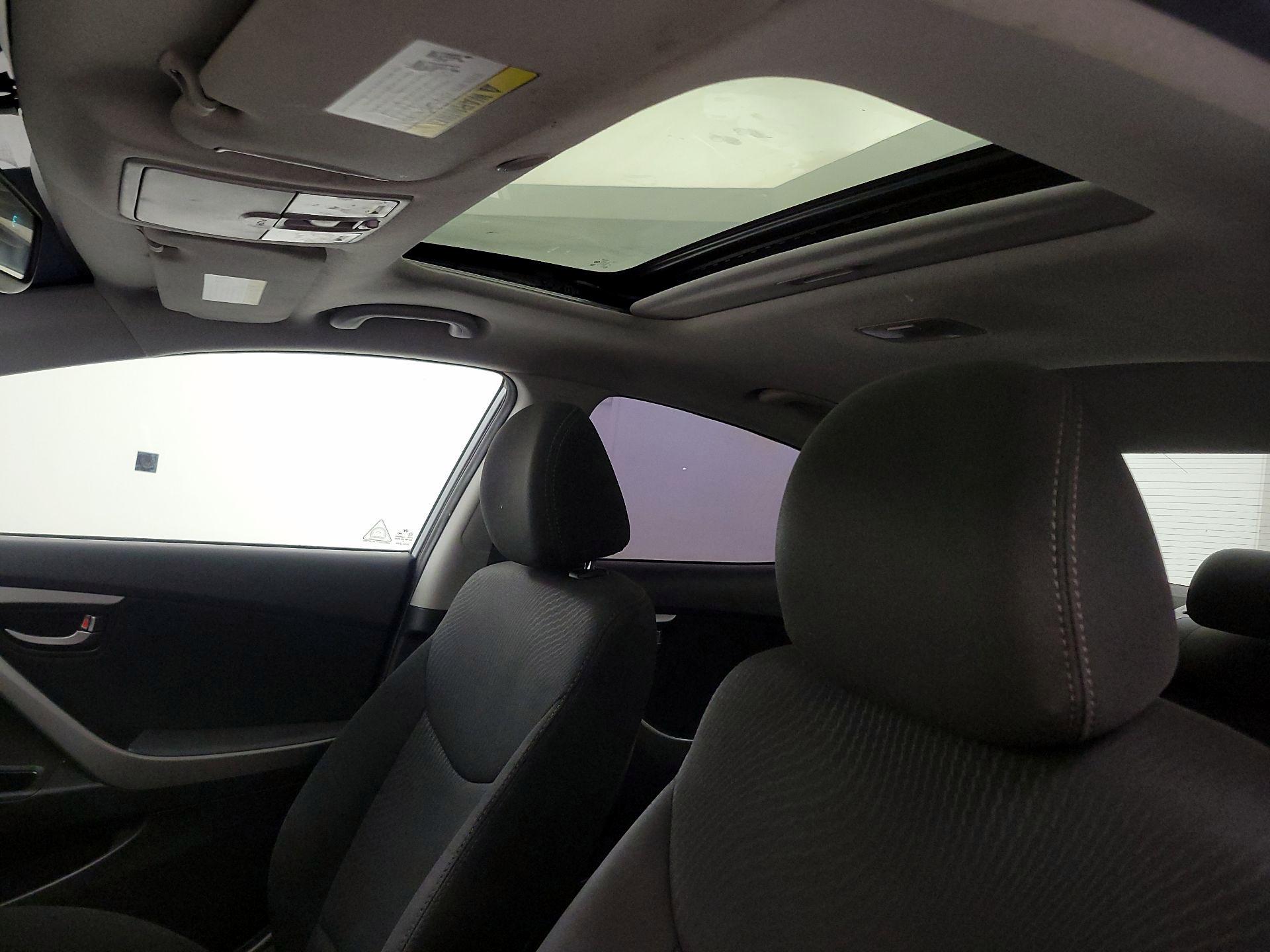 Thumbnail: 2015 Hyundai Elantra - 18