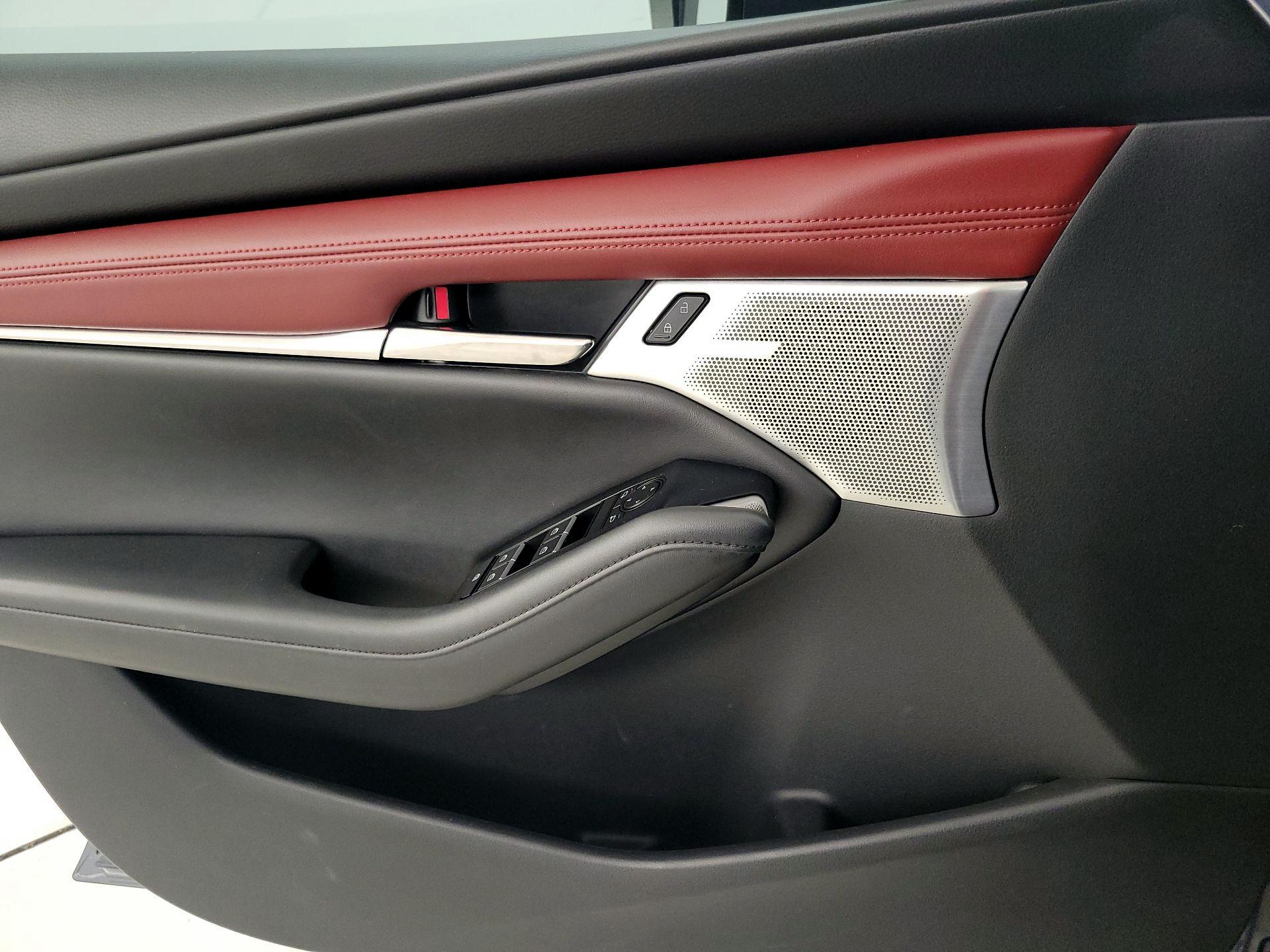 Thumbnail: 2021 Mazda Mazda3 - 12