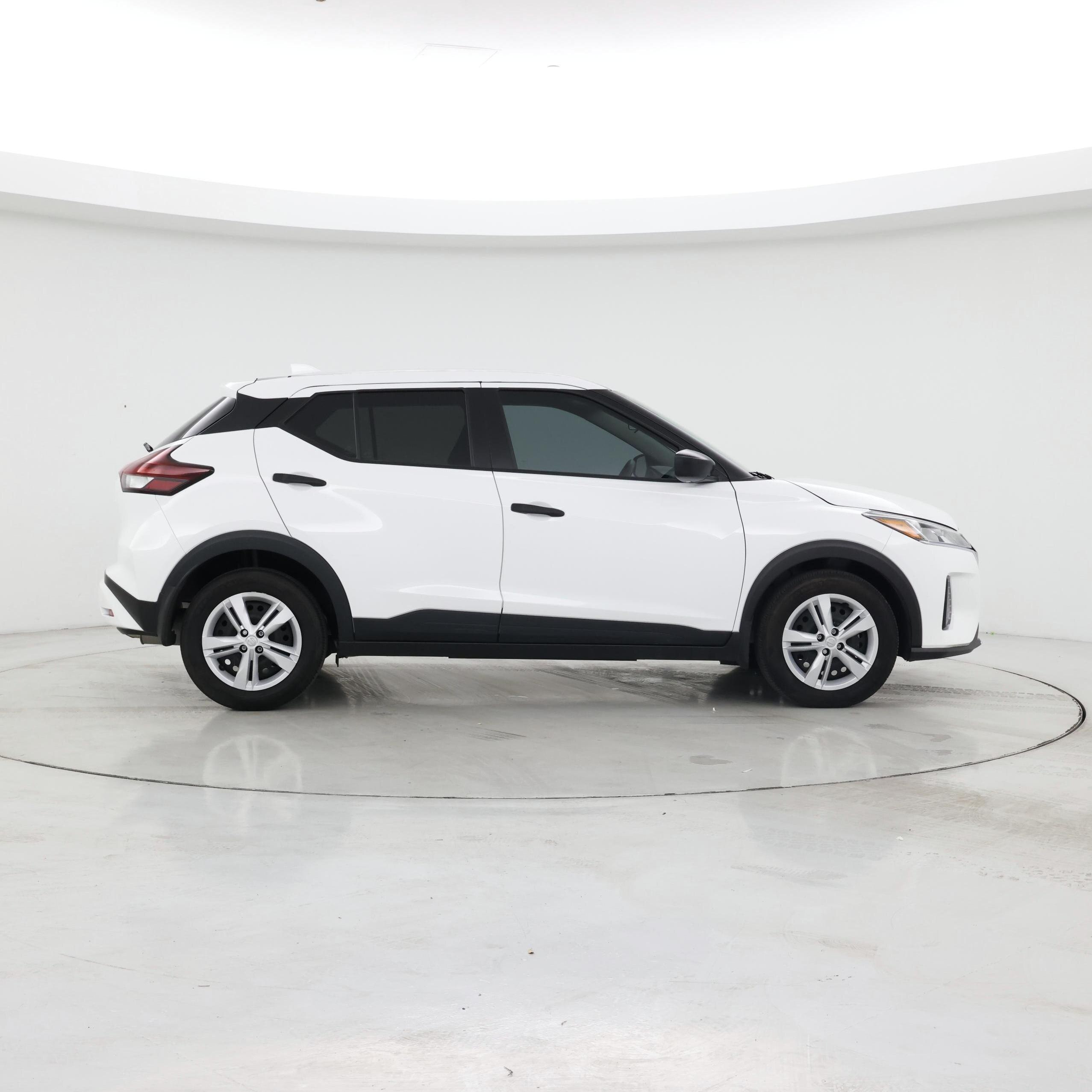 Thumbnail: 2024 Nissan Kicks - 7