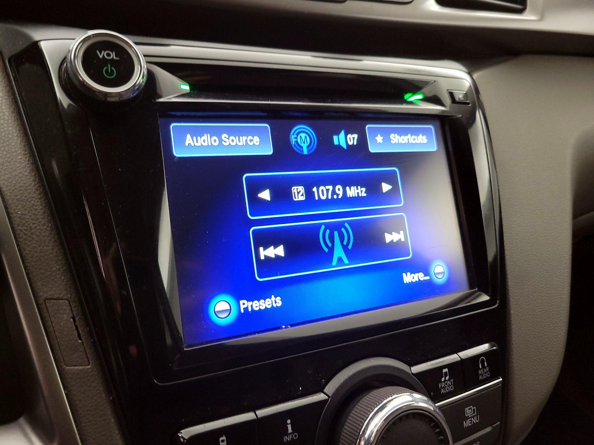 Thumbnail: 2015 Honda Odyssey - 15