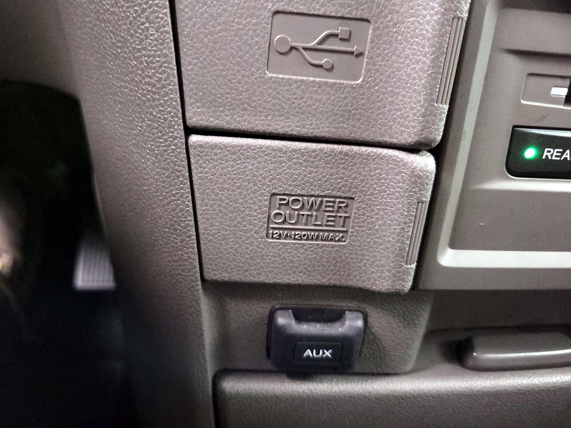 Thumbnail: 2015 Honda Odyssey - 18