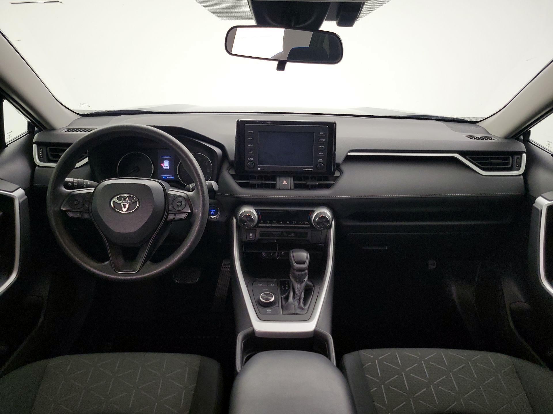 Thumbnail: 2020 Toyota RAV4 - 9