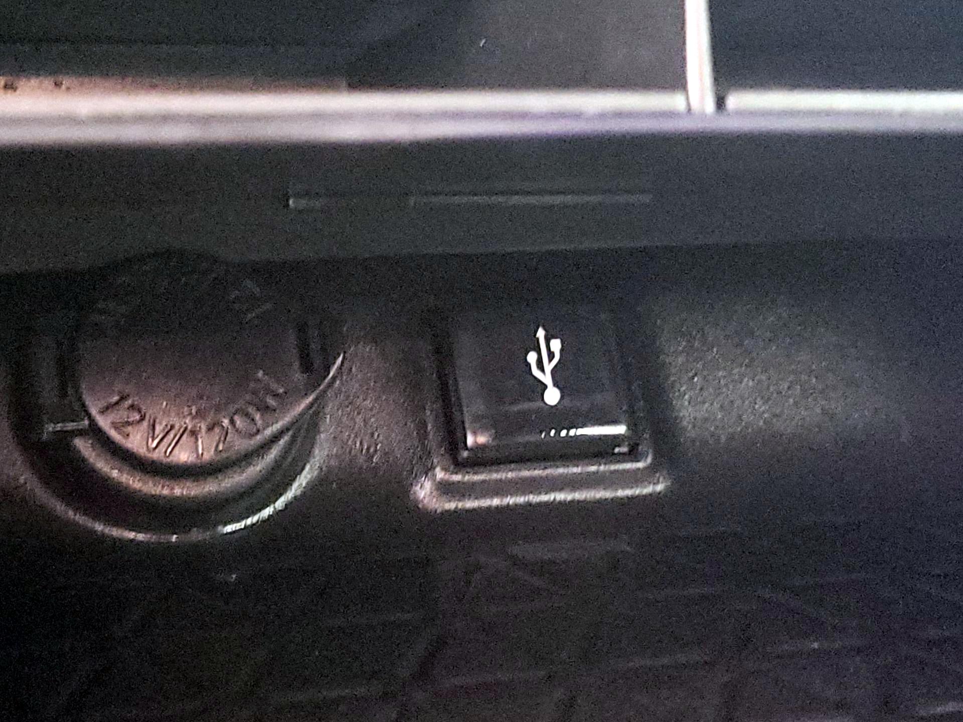 Thumbnail: 2020 Toyota RAV4 - 18