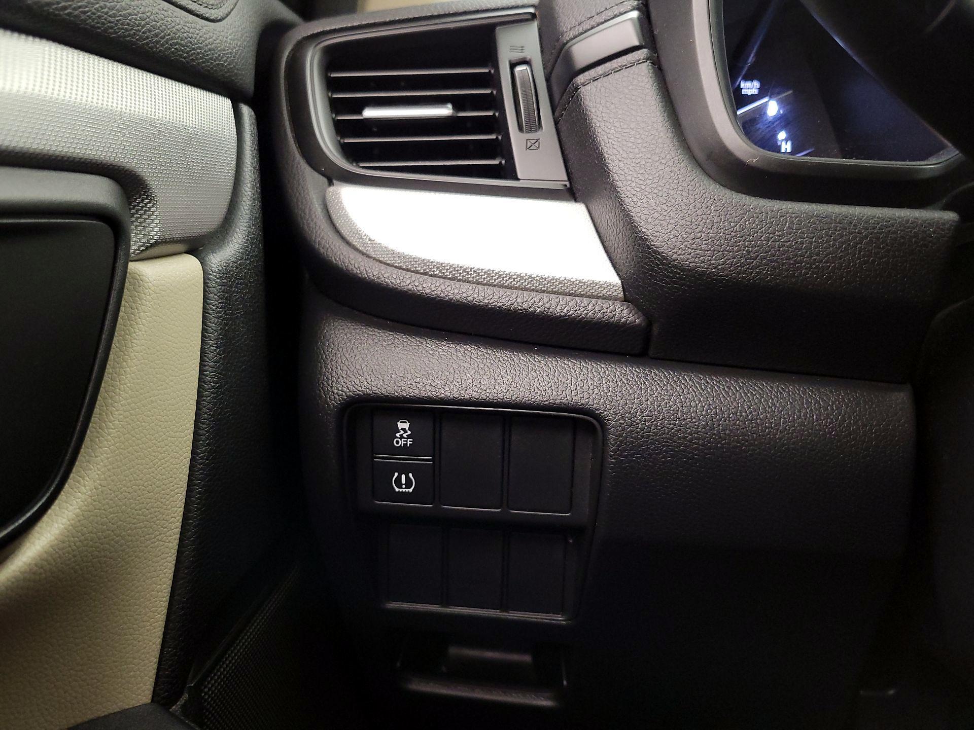 Thumbnail: 2018 Honda CR-V - 13