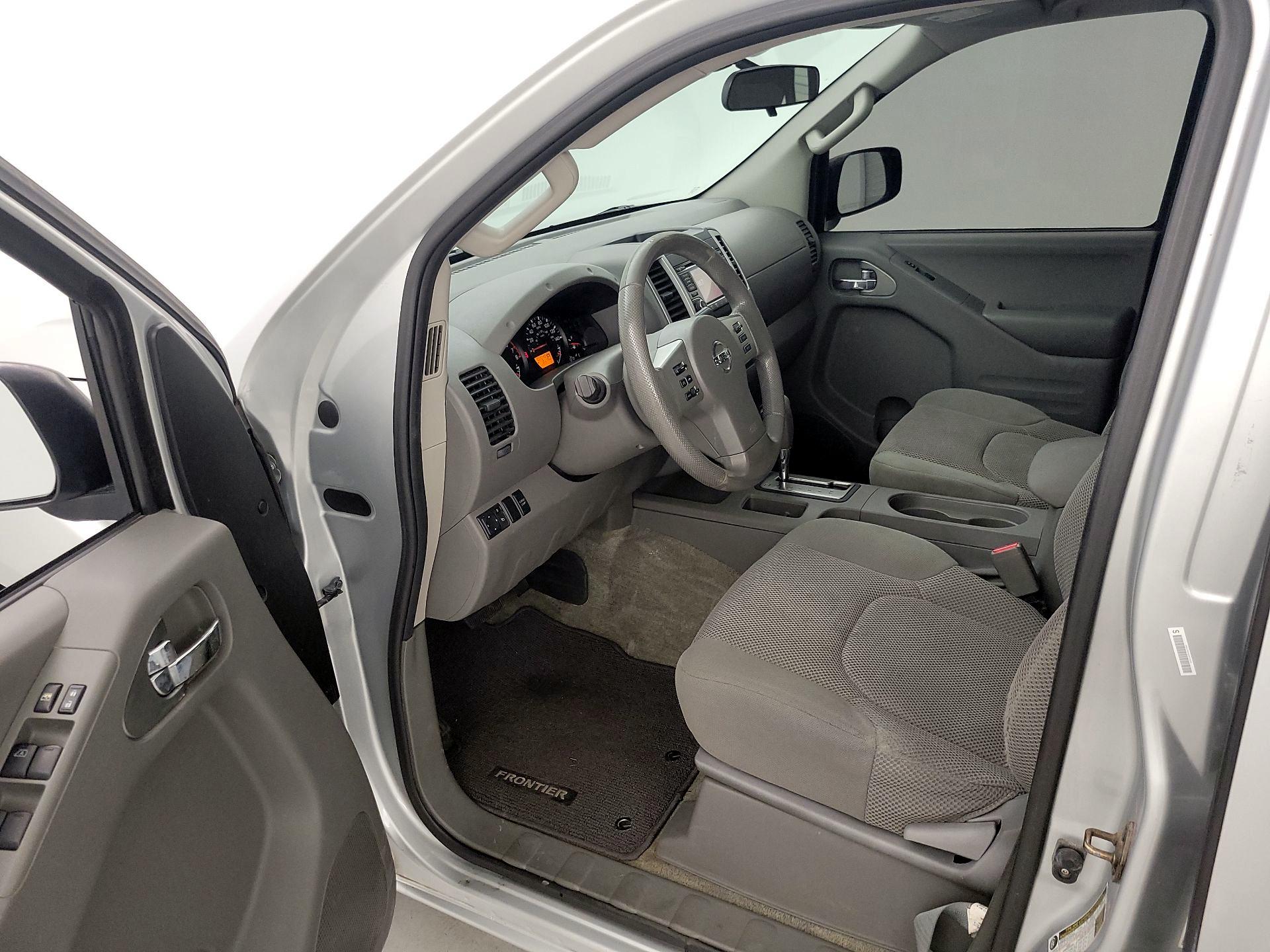 Thumbnail: 2015 Nissan Frontier - 11