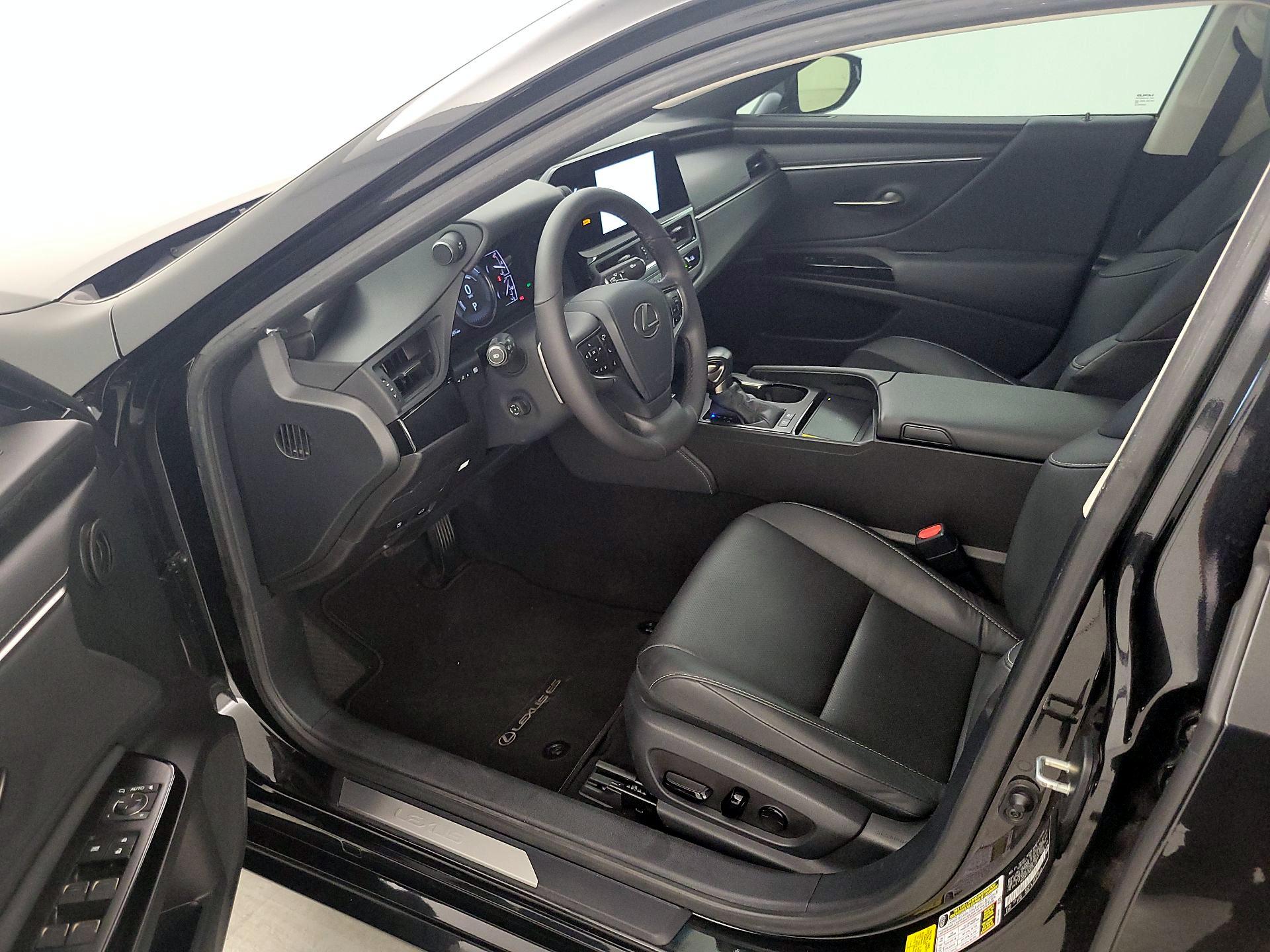 Thumbnail: 2024 Lexus ES - 11