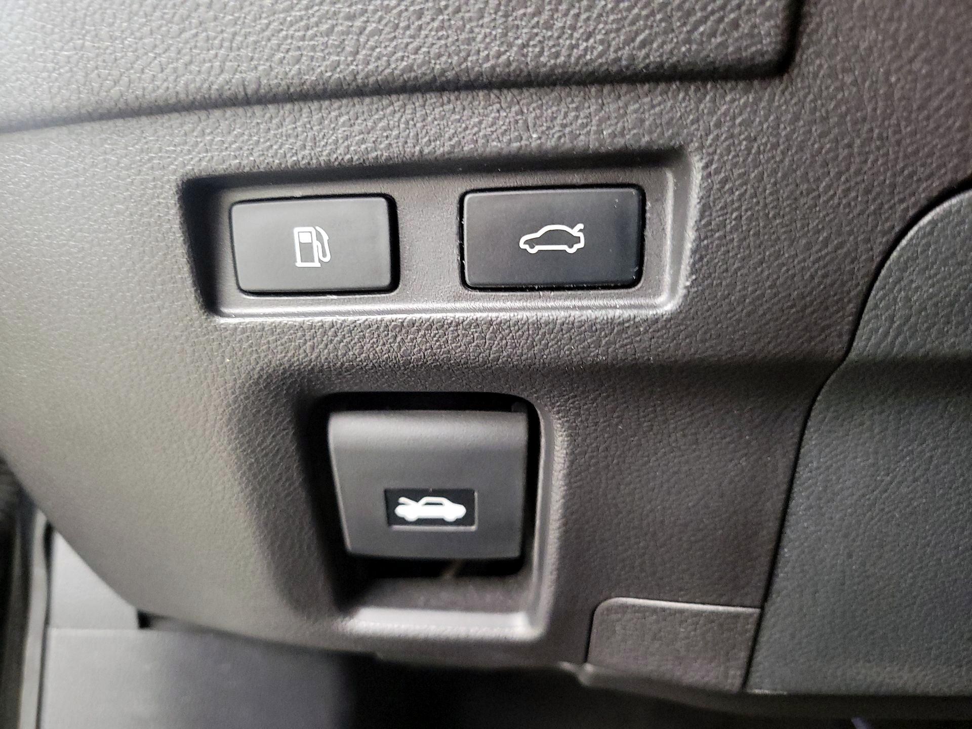 Thumbnail: 2024 Lexus ES - 13