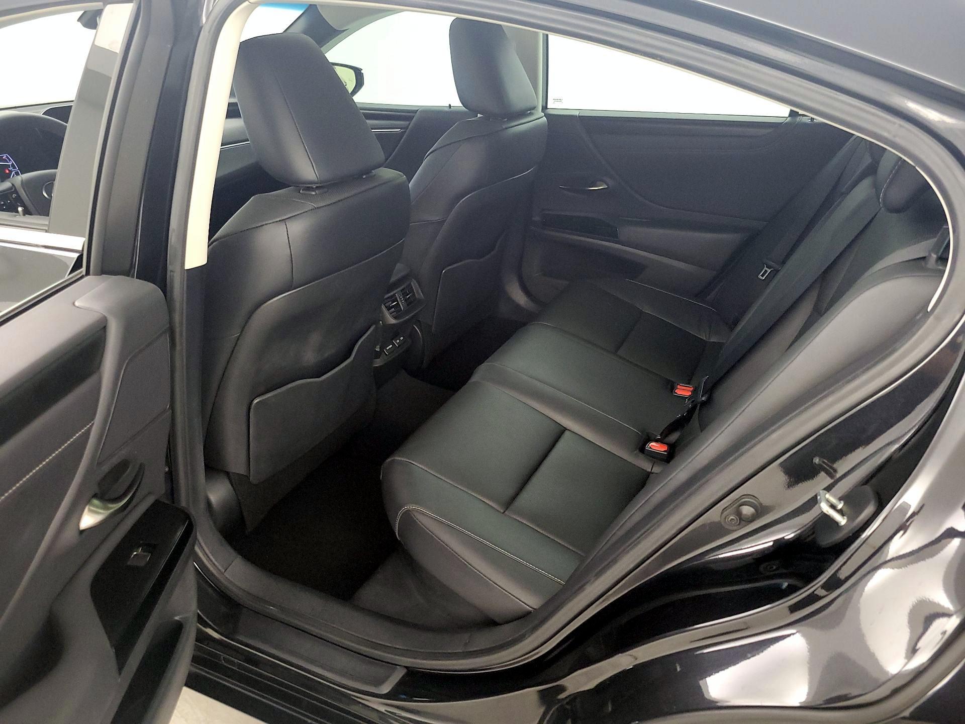 Thumbnail: 2024 Lexus ES - 20