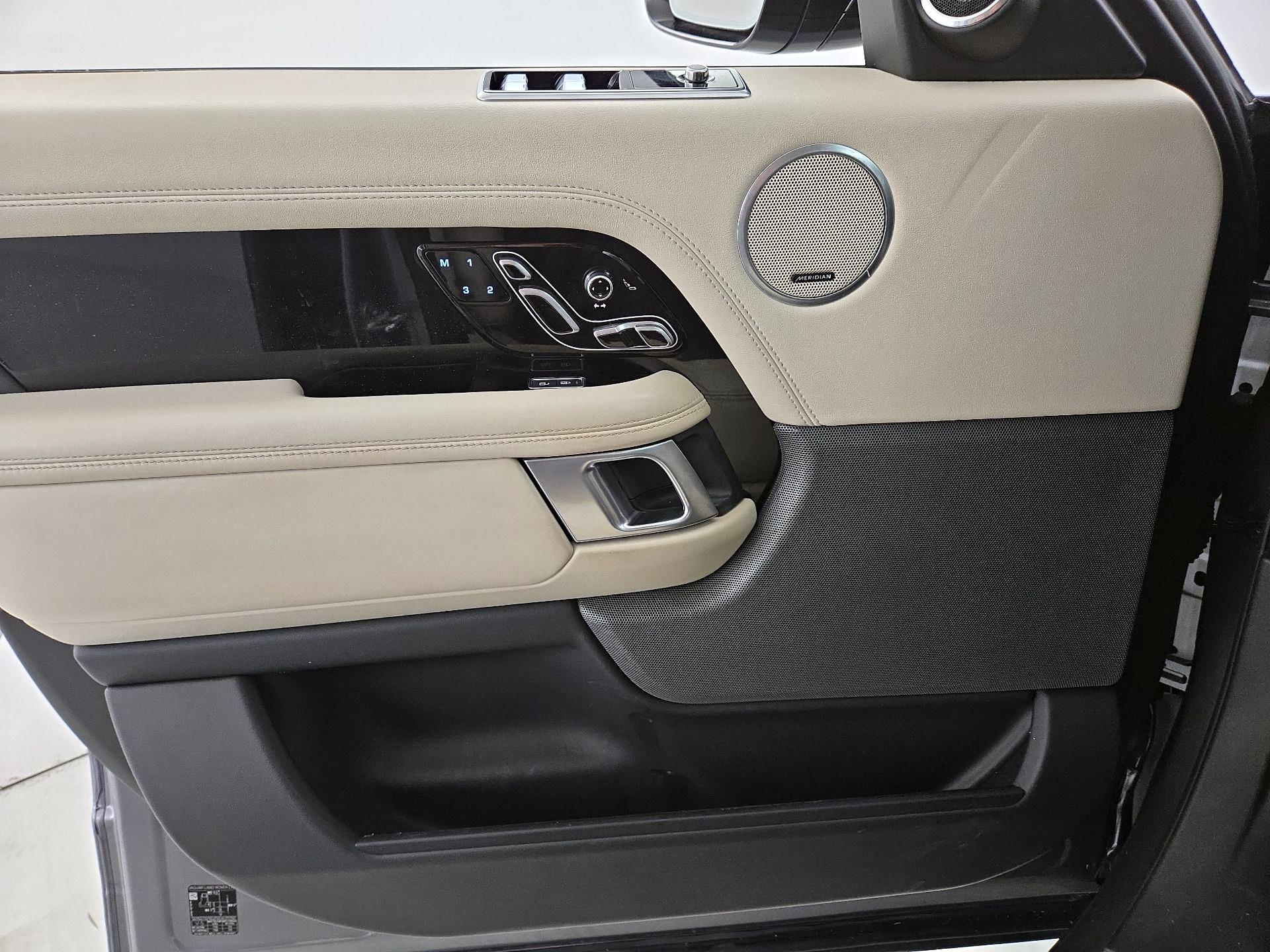 Thumbnail: 2021 Land Rover Range Rover - 12