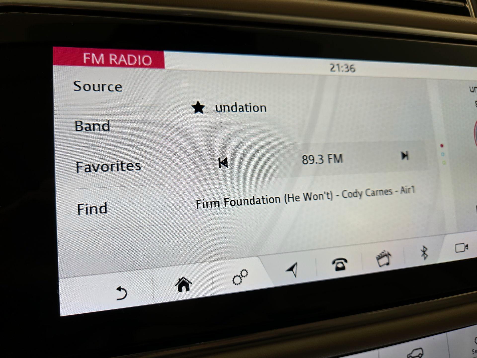 Thumbnail: 2021 Land Rover Range Rover - 16