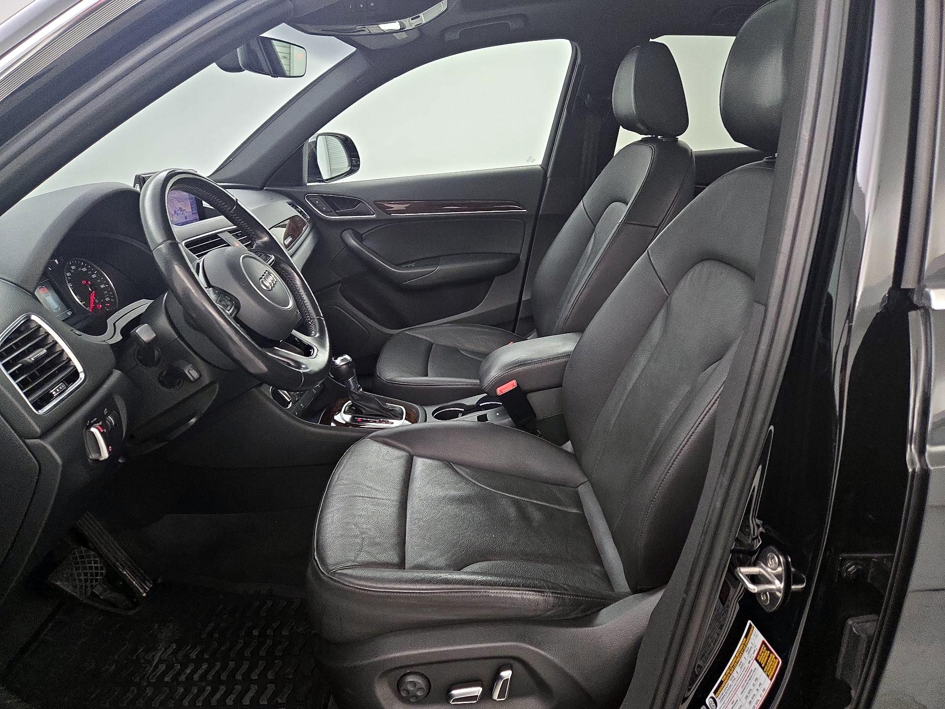 Thumbnail: 2016 Audi Q3 - 11