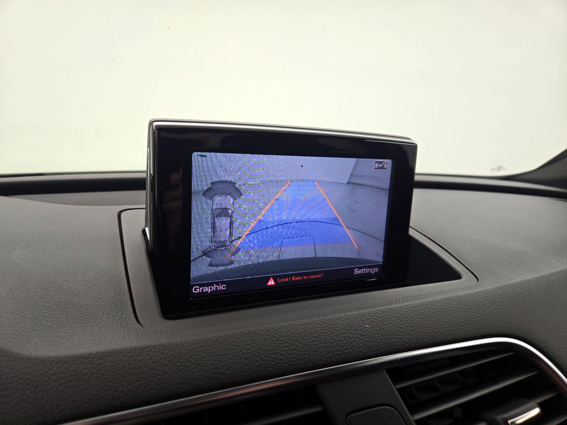 Thumbnail: 2016 Audi Q3 - 15