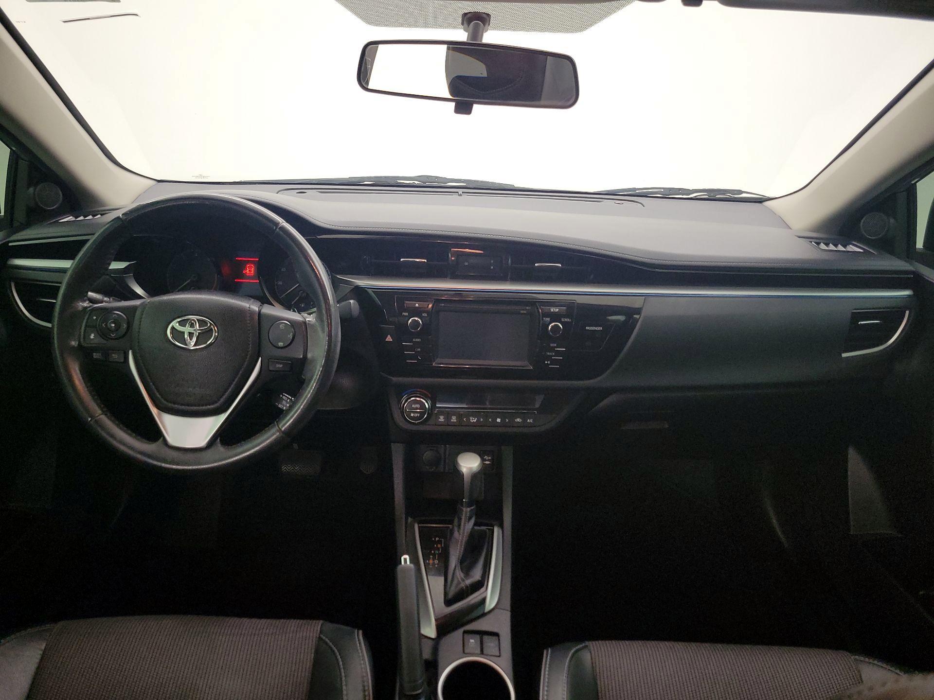 Thumbnail: 2014 Toyota Corolla - 9