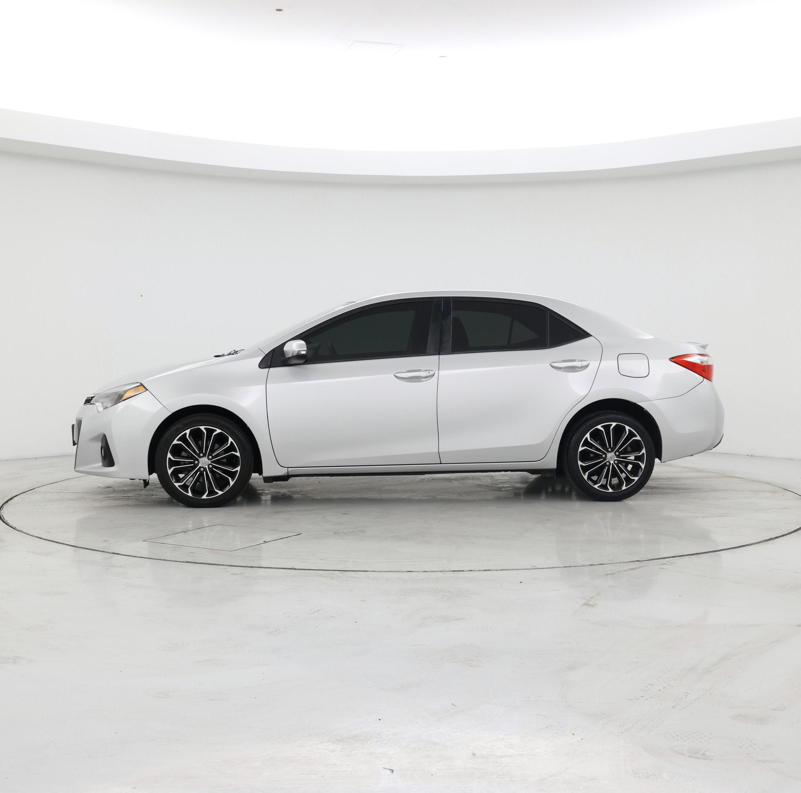 Thumbnail: 2014 Toyota Corolla - 3