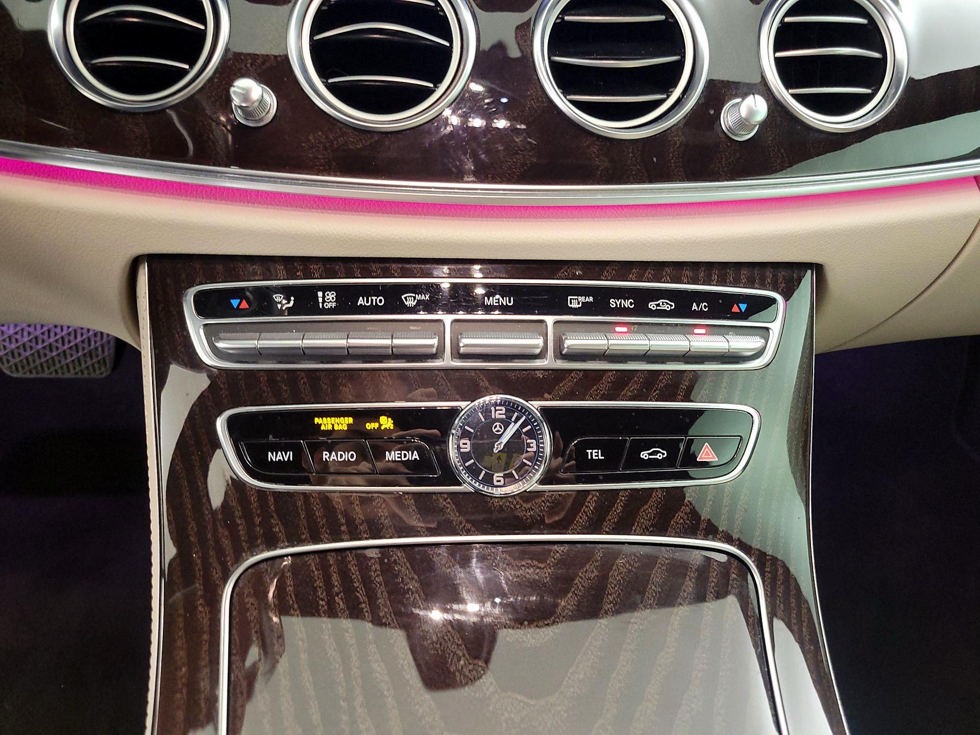 Thumbnail: 2019 Mercedes-Benz E-Class - 17