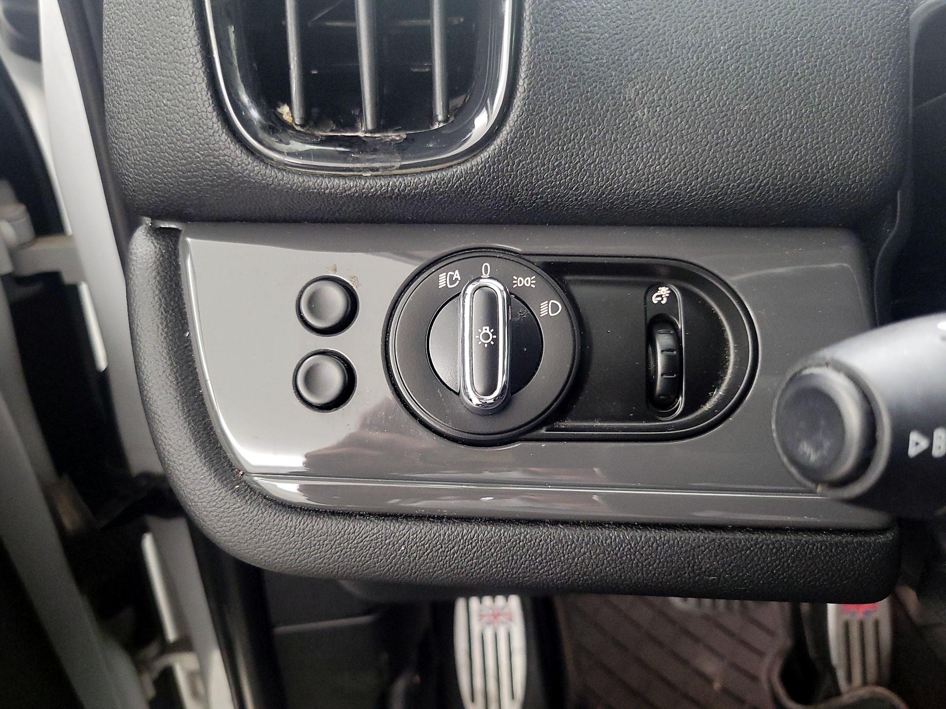 Thumbnail: 2018 MINI Cooper Countryman - 13