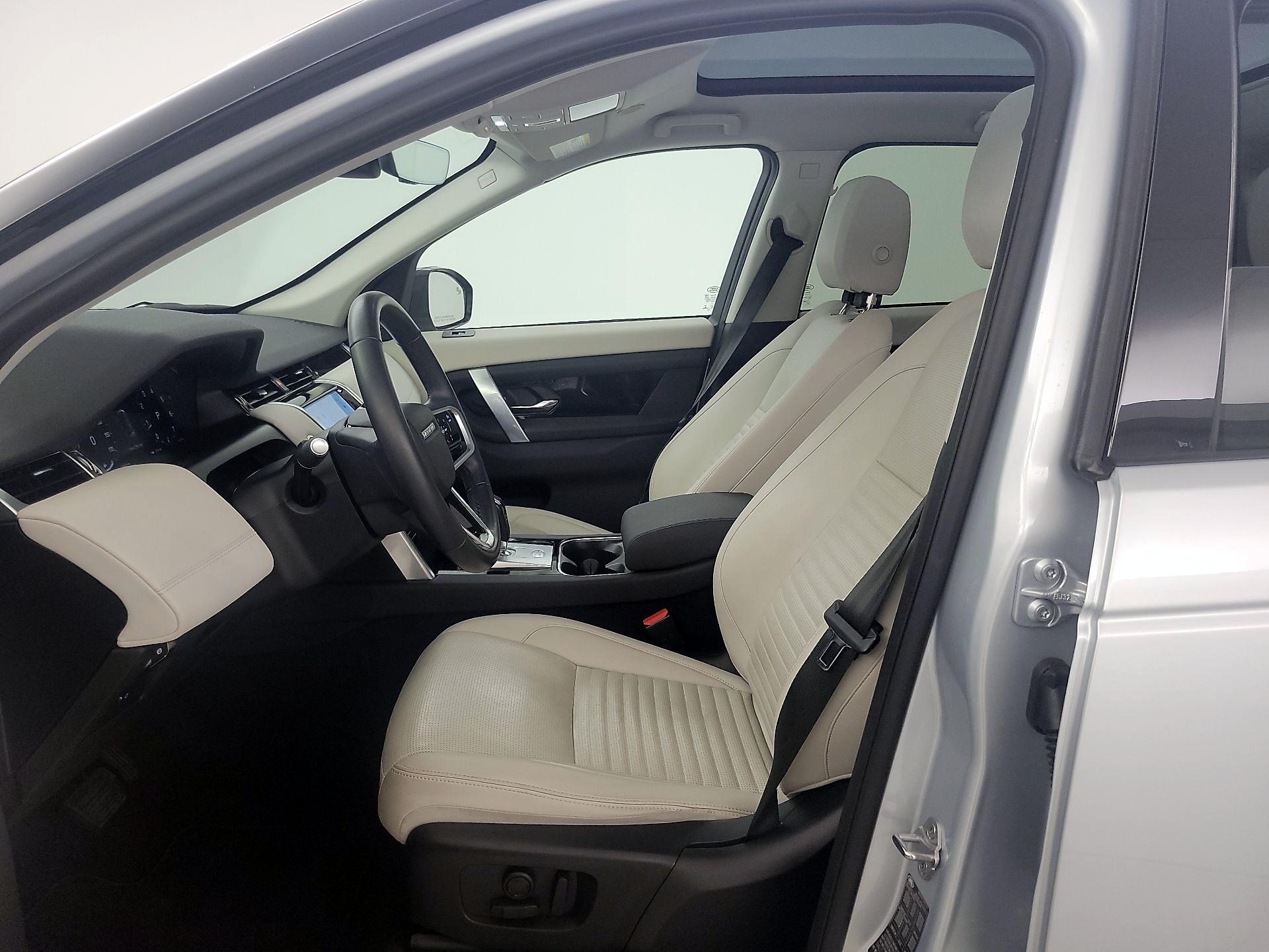 Thumbnail: 2023 Land Rover Discovery Sport - 11