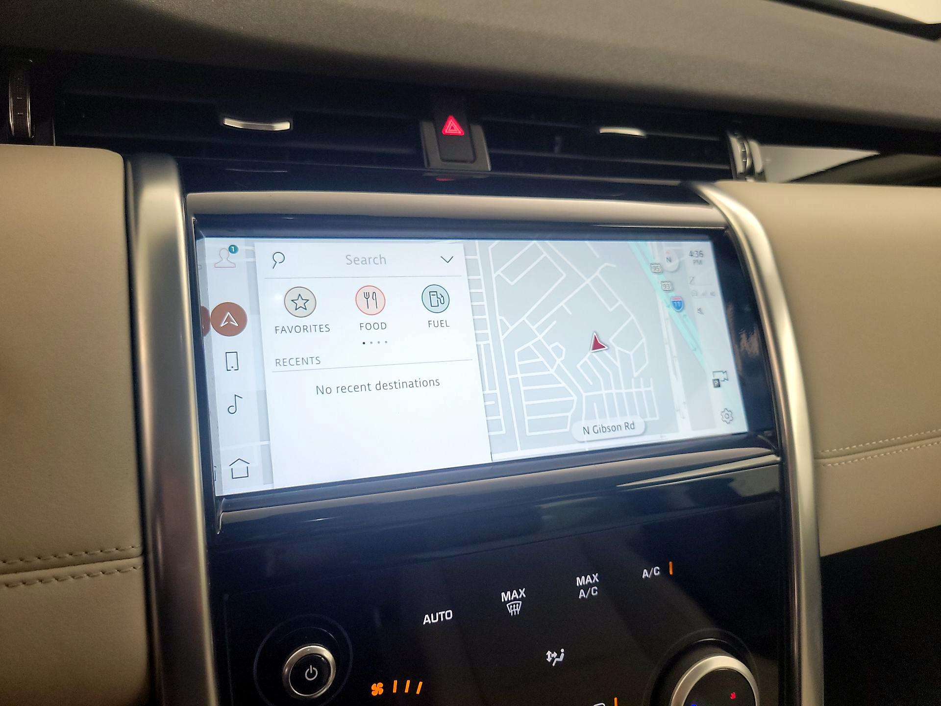 Thumbnail: 2023 Land Rover Discovery Sport - 14