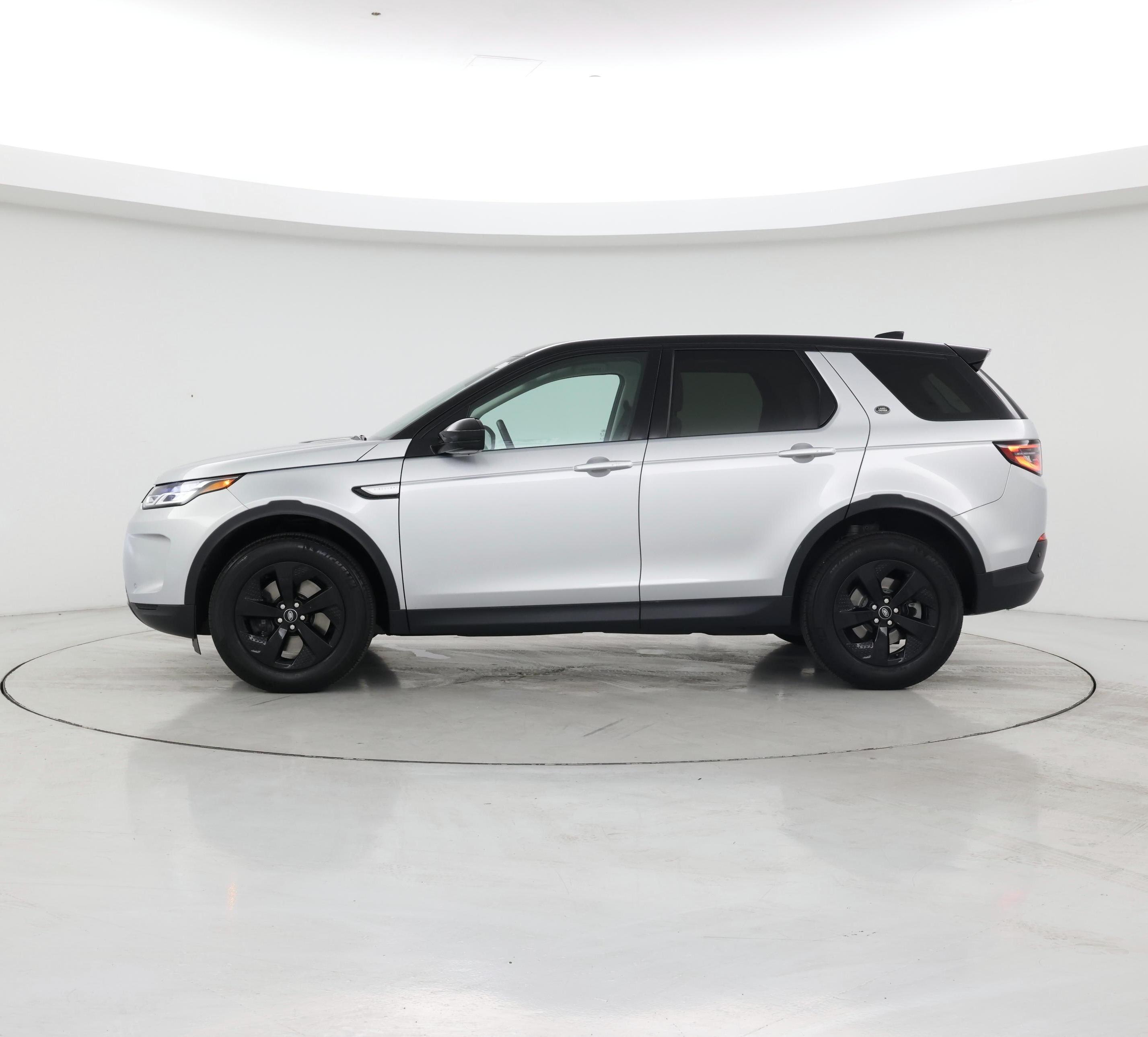 Thumbnail: 2023 Land Rover Discovery Sport - 3