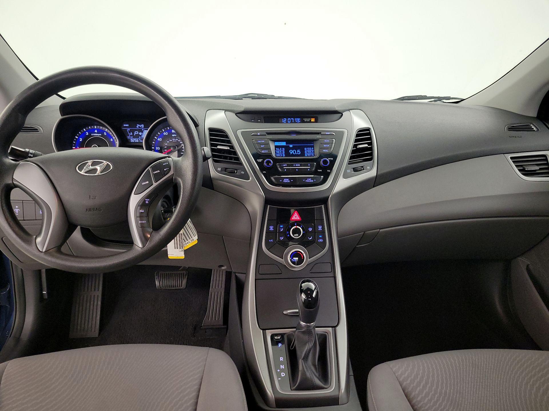 Thumbnail: 2015 Hyundai Elantra - 9