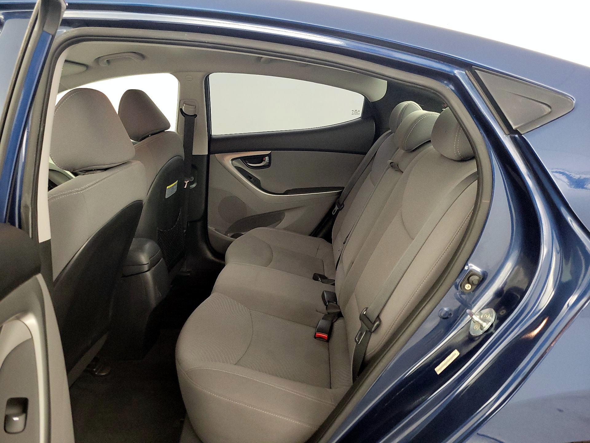 Thumbnail: 2015 Hyundai Elantra - 18