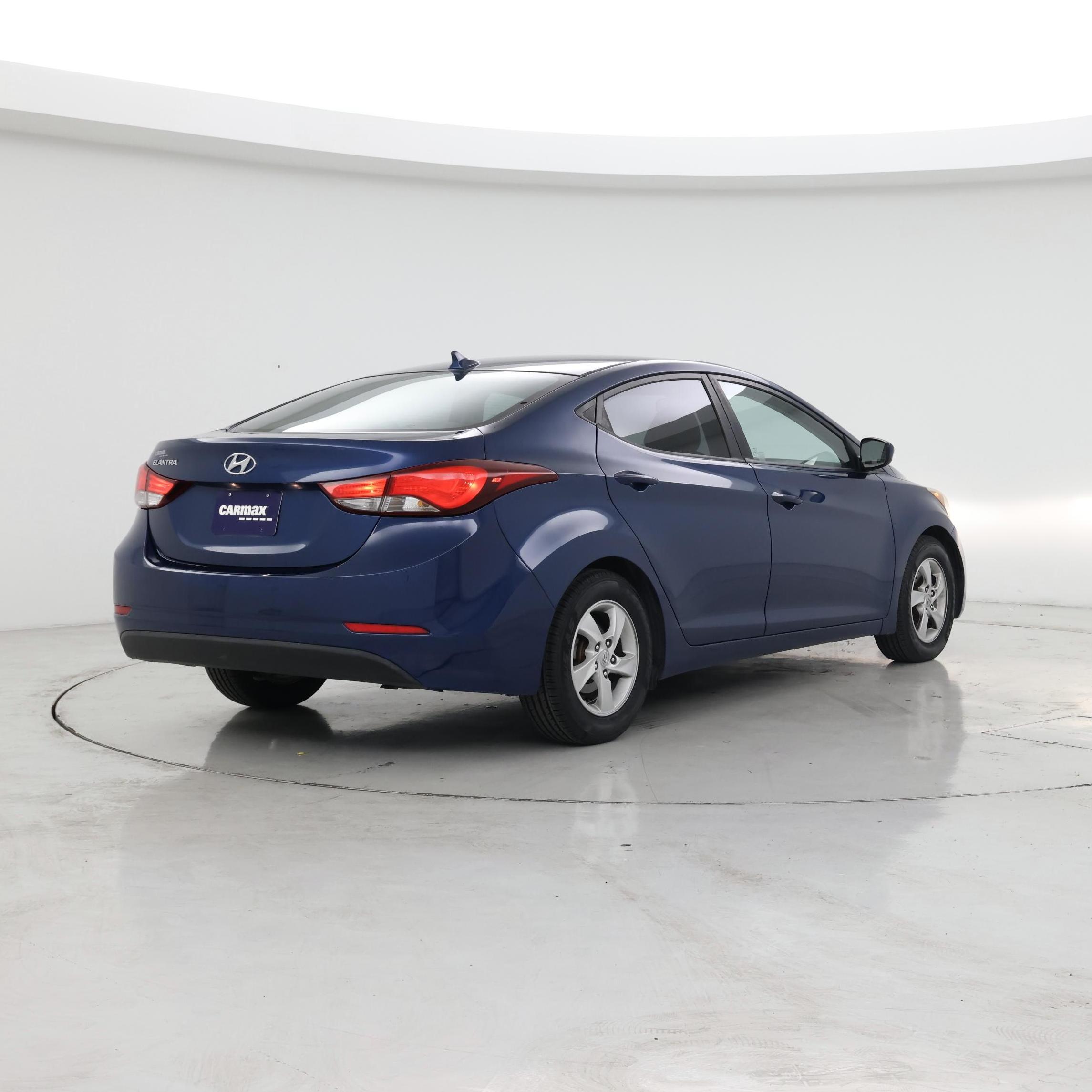 Thumbnail: 2015 Hyundai Elantra - 8