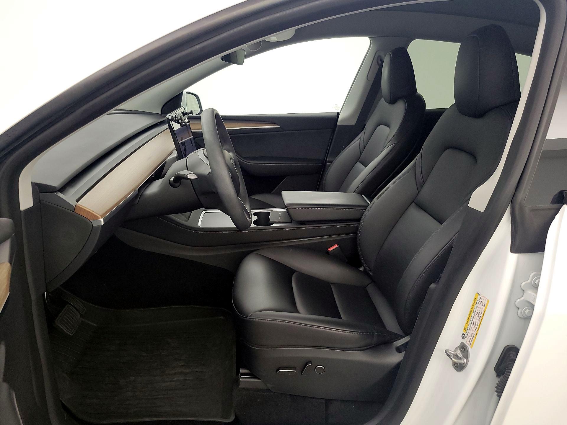 Thumbnail: 2023 Tesla Model Y - 11