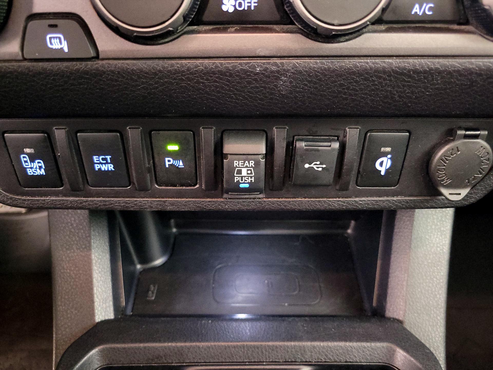 Thumbnail: 2022 Toyota Tacoma - 19