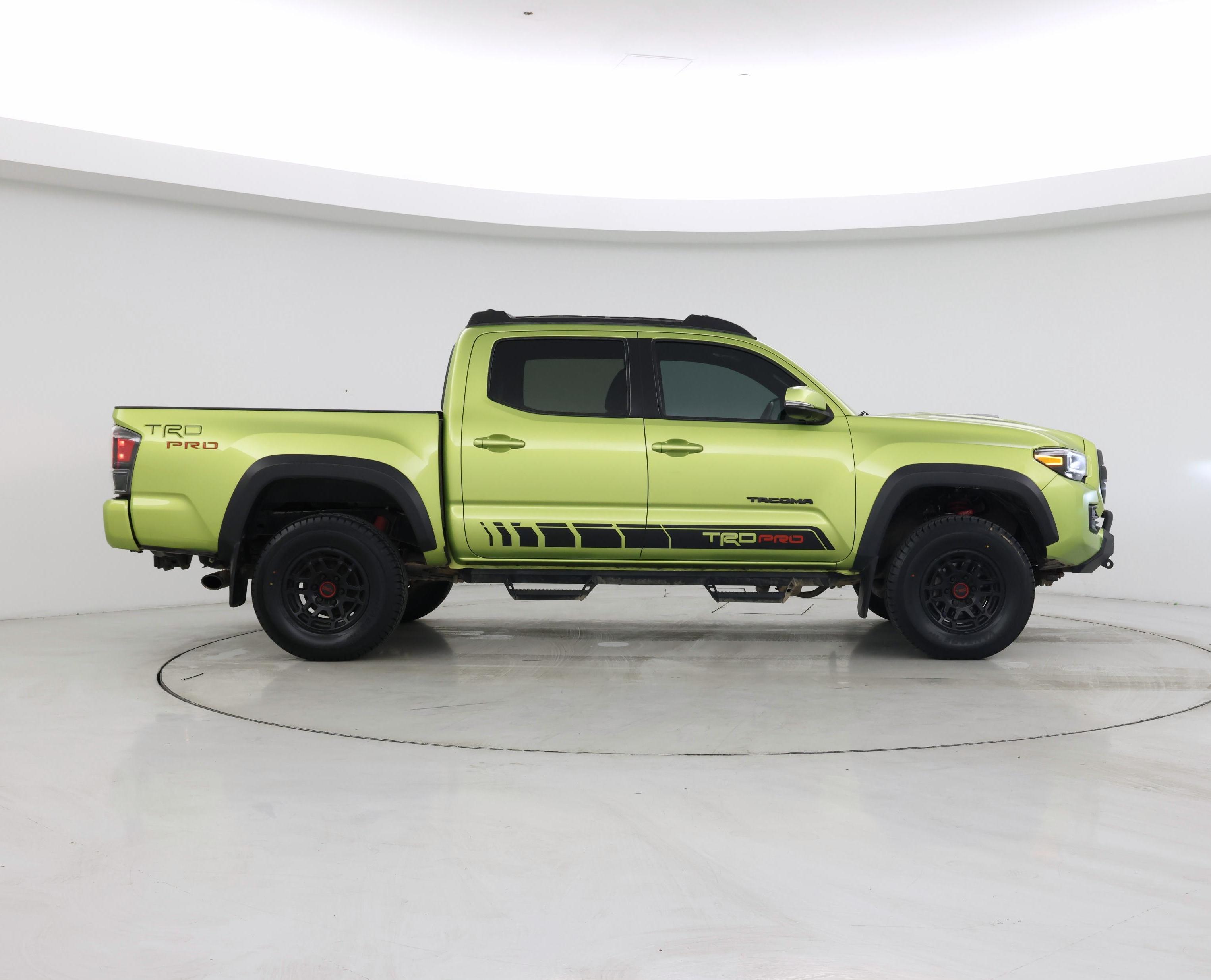 Thumbnail: 2022 Toyota Tacoma - 7