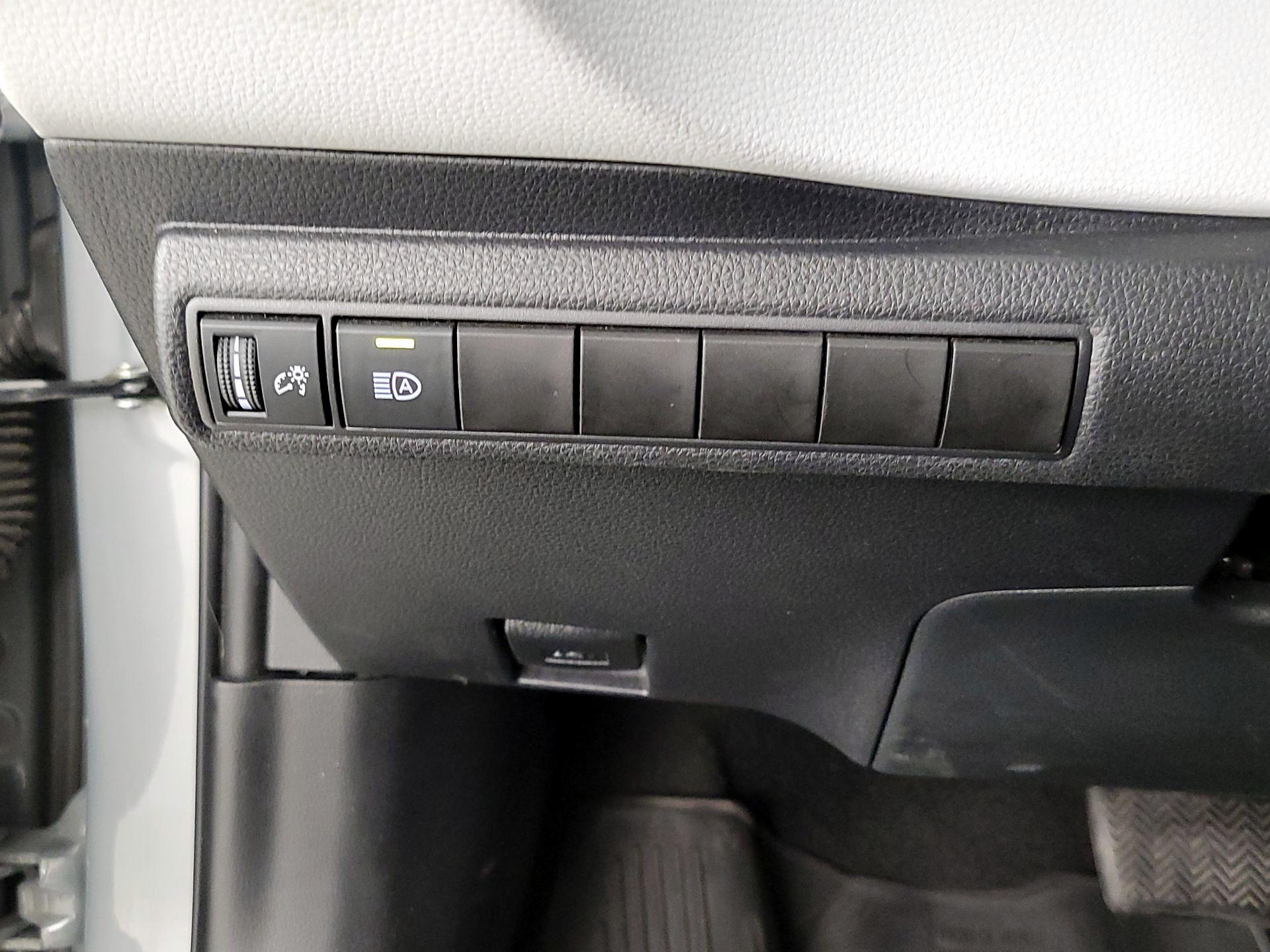 Thumbnail: 2022 Toyota Corolla - 13