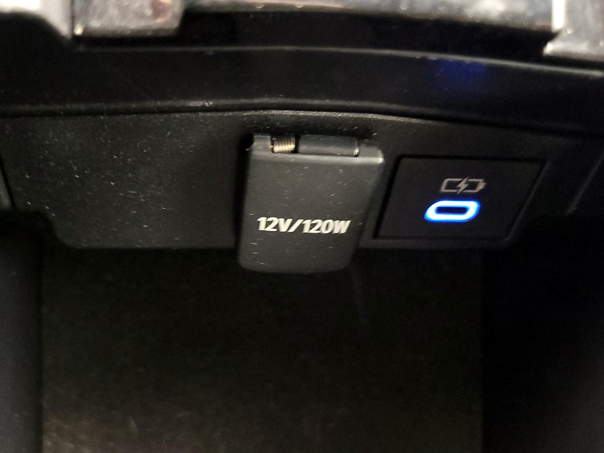 Thumbnail: 2022 Toyota Corolla - 18