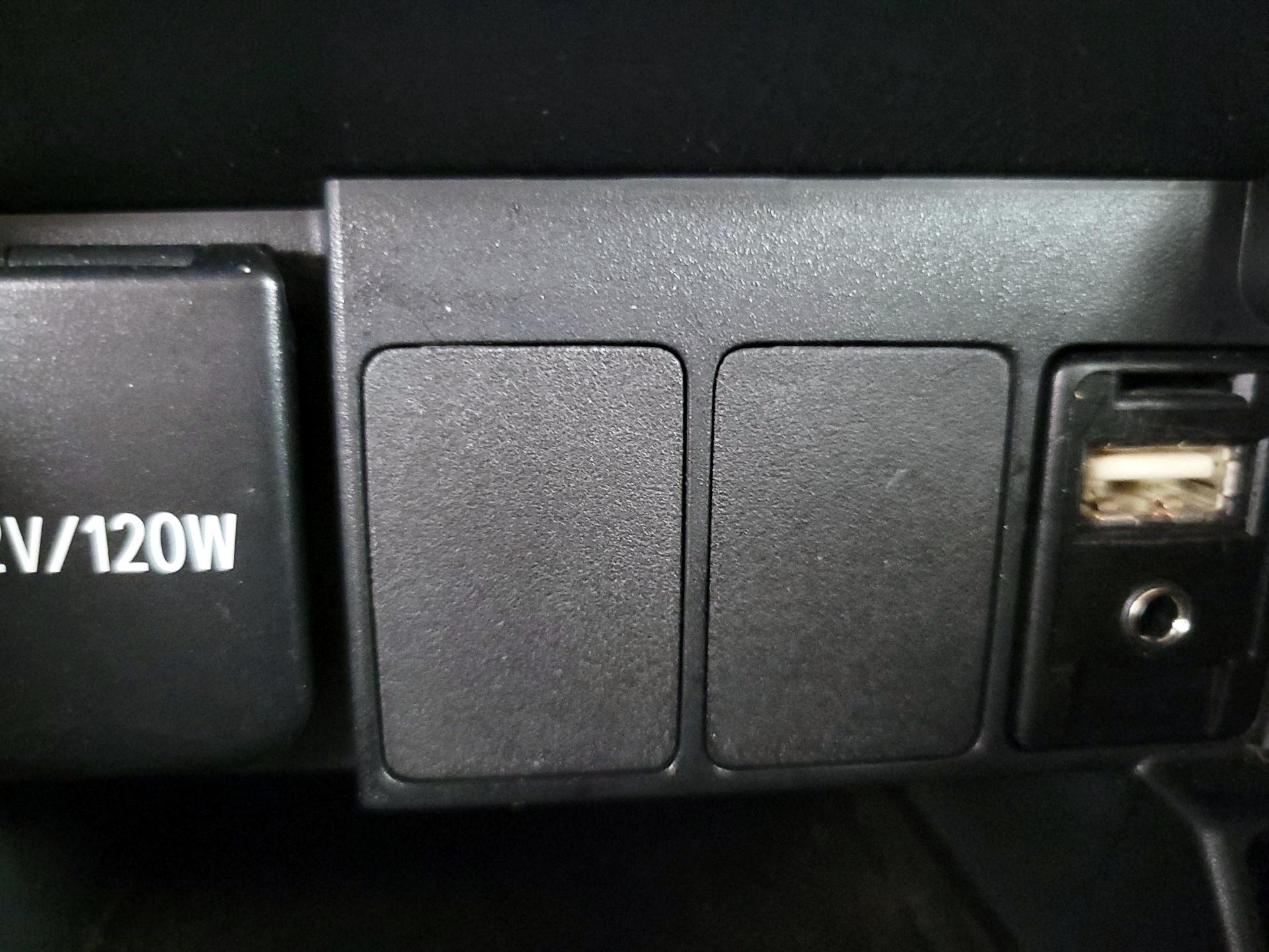 Thumbnail: 2017 Toyota Corolla iM - 18