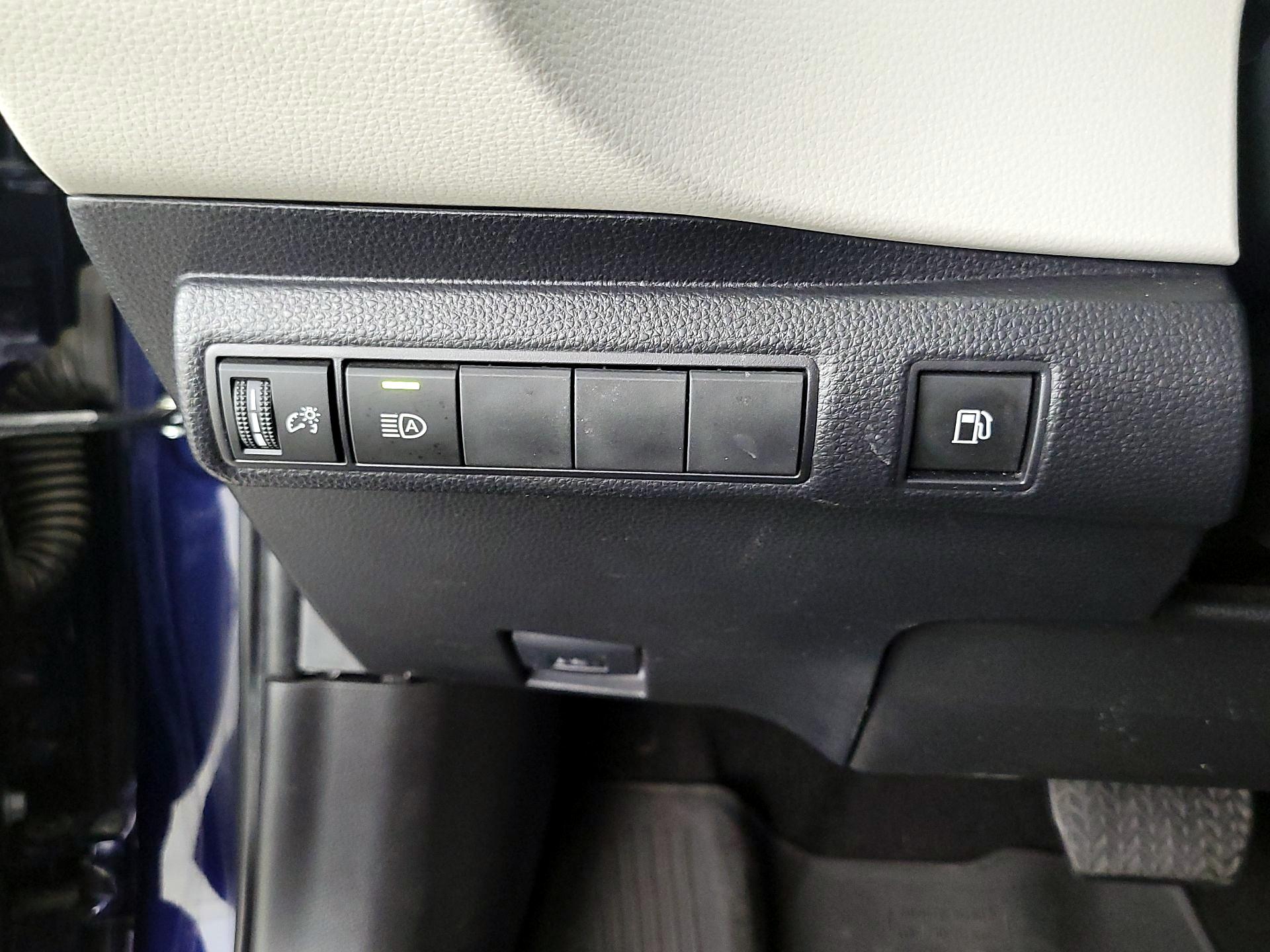 Thumbnail: 2024 Toyota Corolla - 13