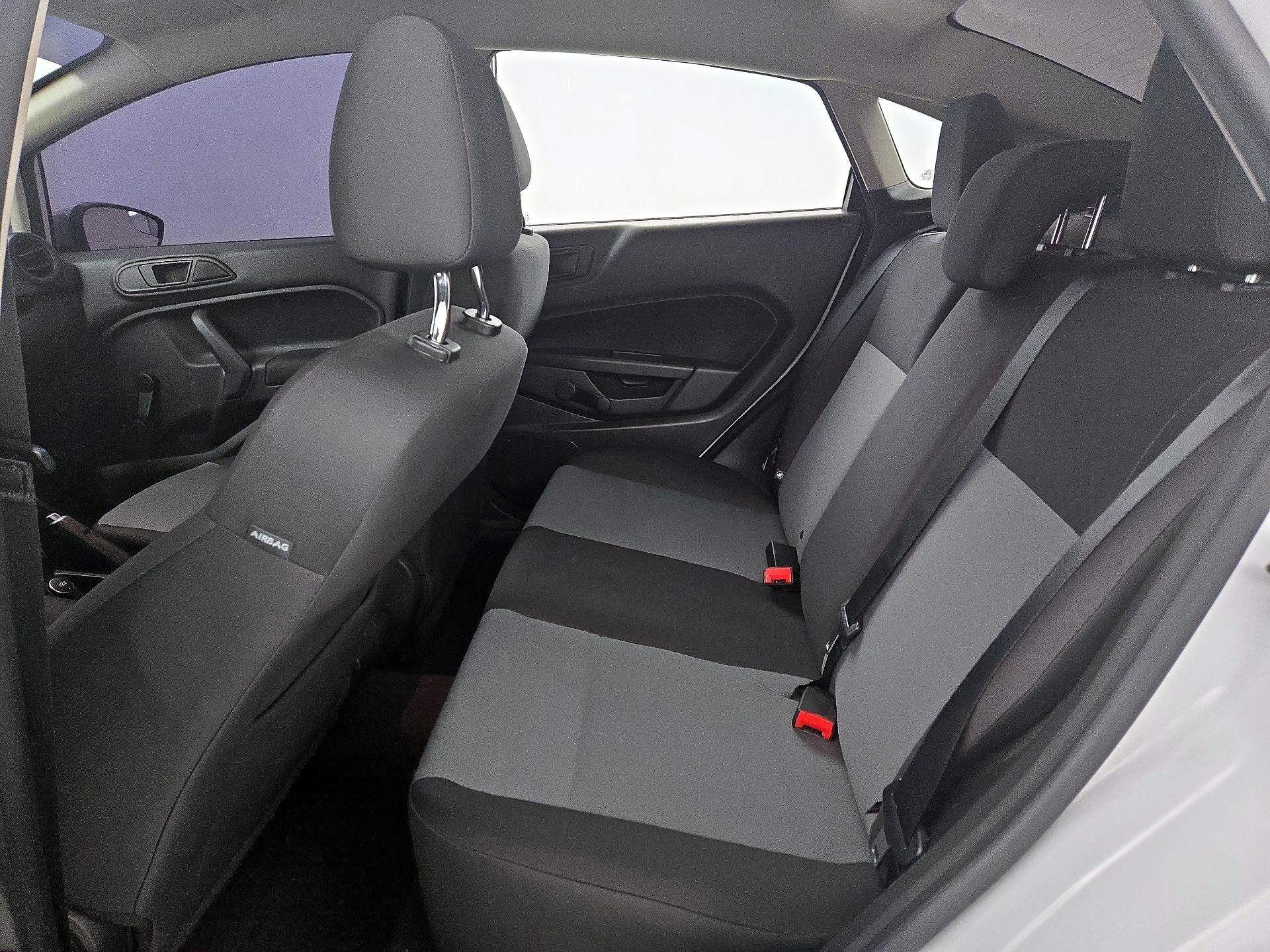 Thumbnail: 2017 Ford Fiesta - 18