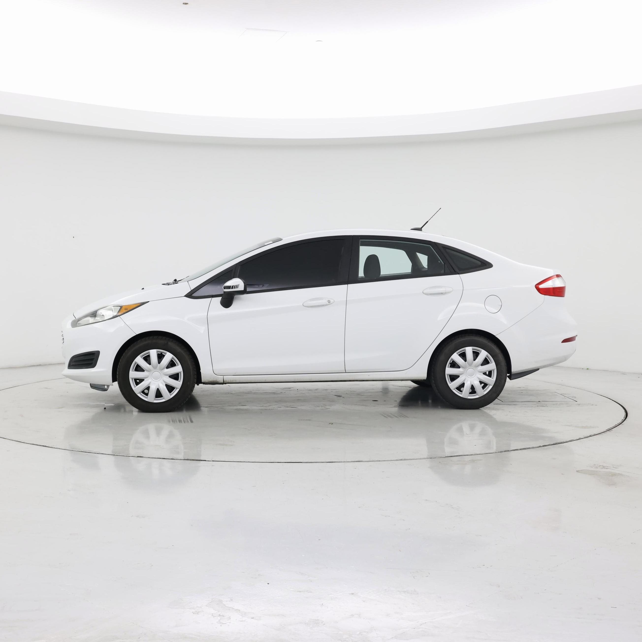 Thumbnail: 2017 Ford Fiesta - 3