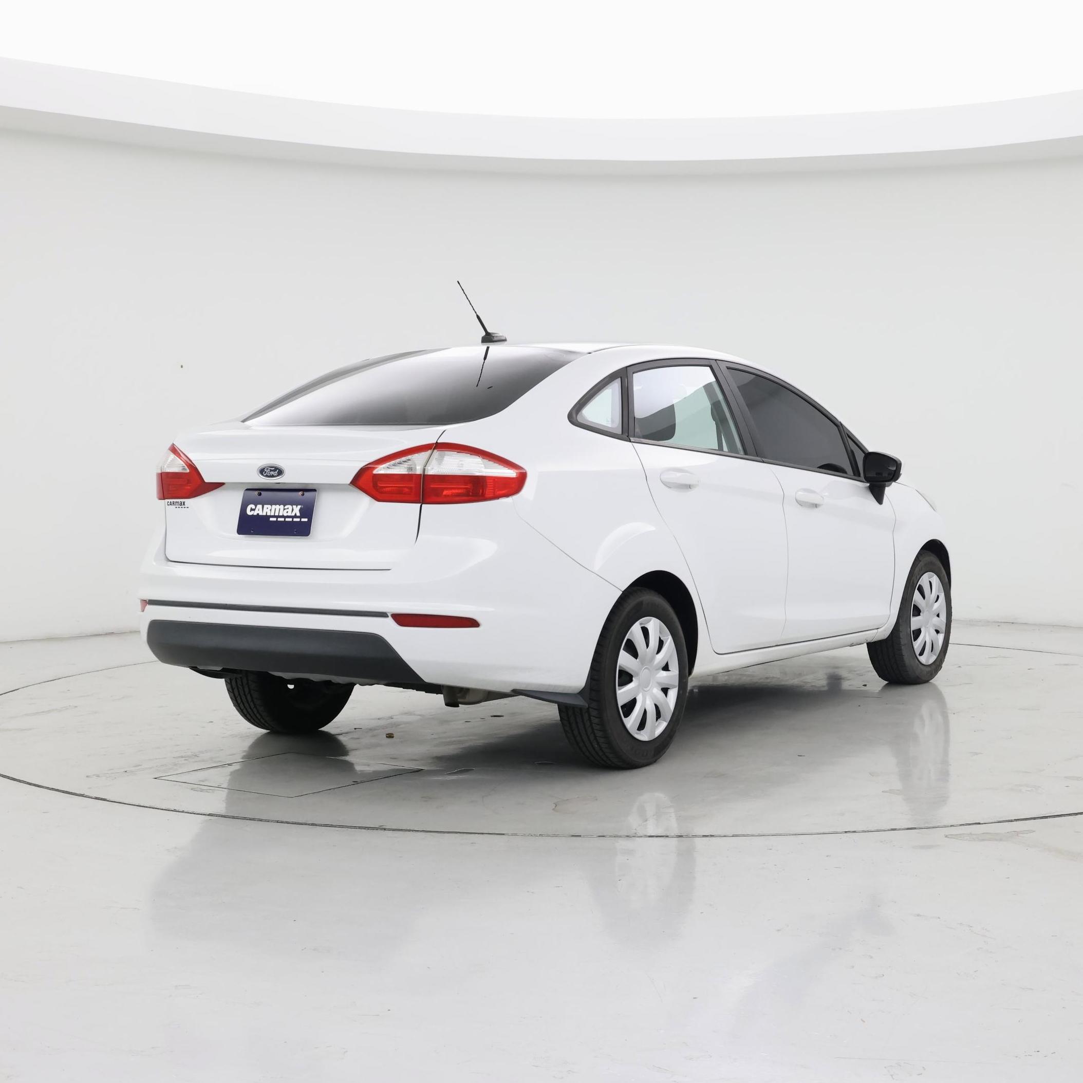 Thumbnail: 2017 Ford Fiesta - 8