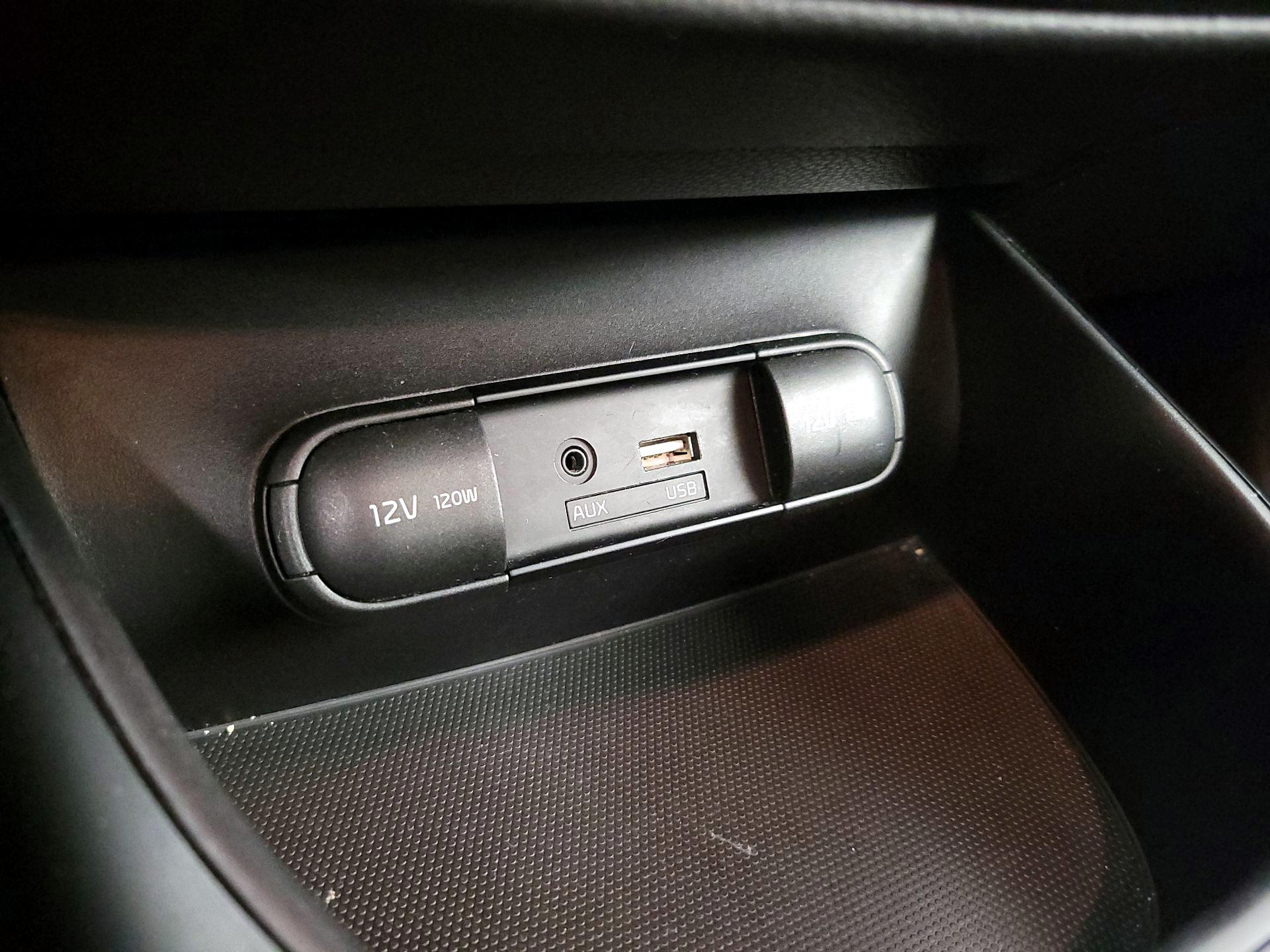 Thumbnail: 2015 Kia Soul - 17