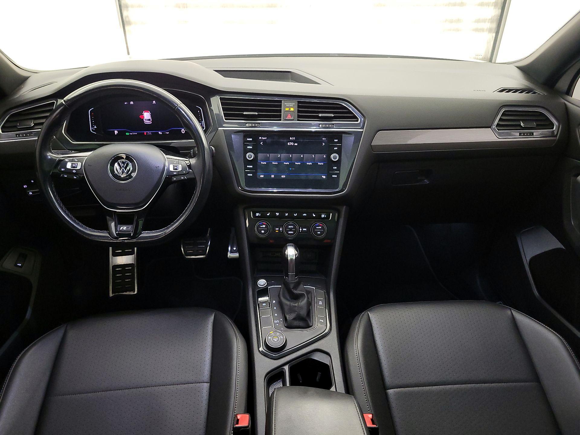 Thumbnail: 2019 Volkswagen Tiguan - 9