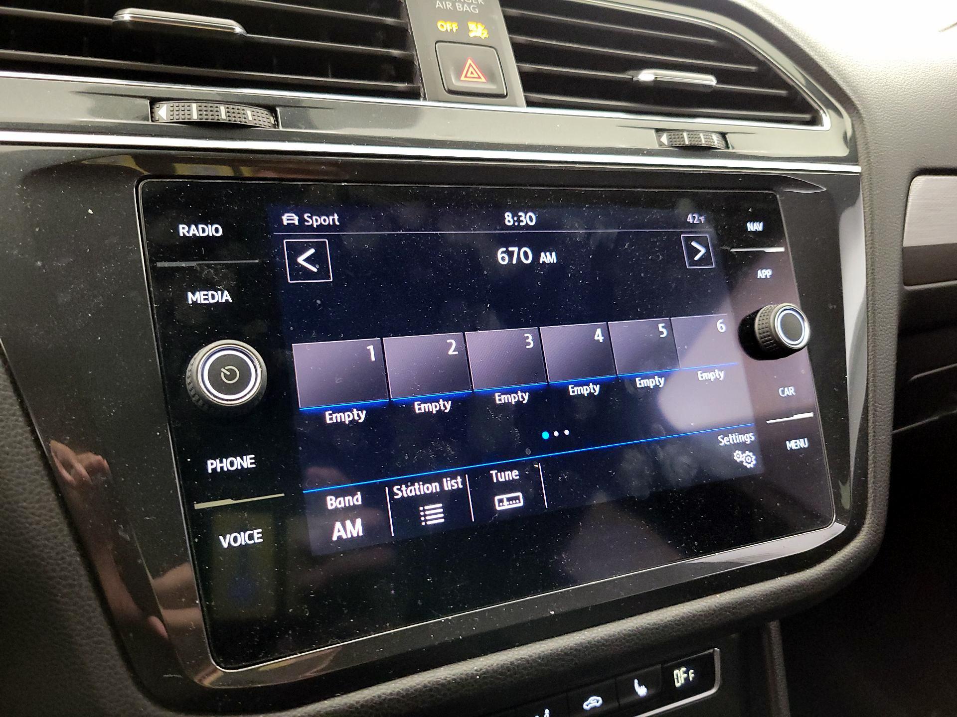 Thumbnail: 2019 Volkswagen Tiguan - 15