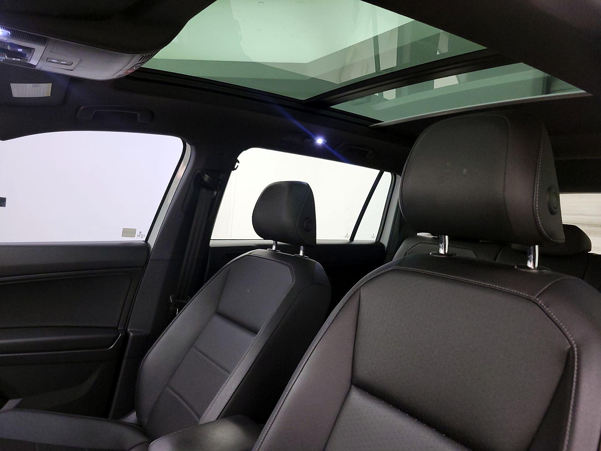 Thumbnail: 2019 Volkswagen Tiguan - 19