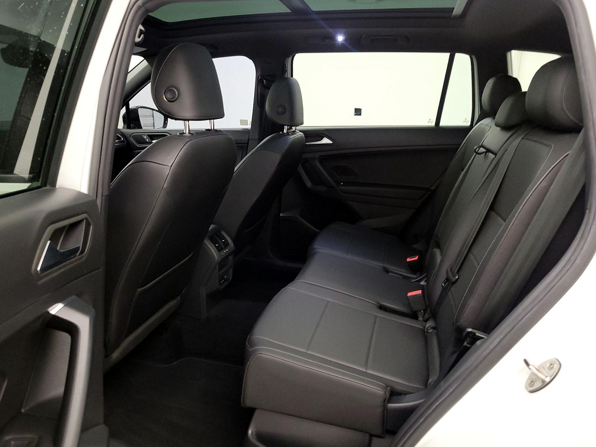 Thumbnail: 2019 Volkswagen Tiguan - 20