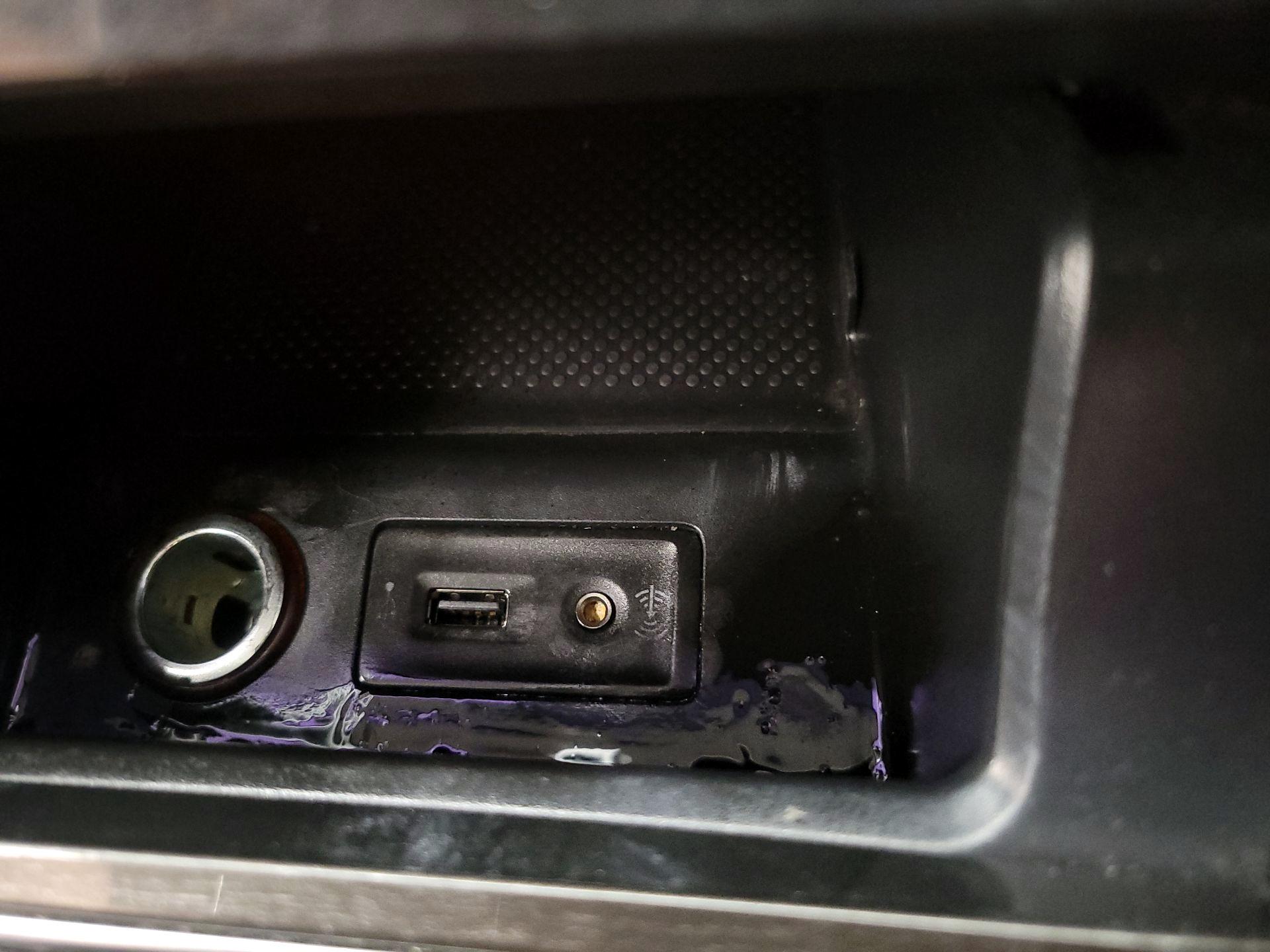 Thumbnail: 2017 Volkswagen Passat - 18