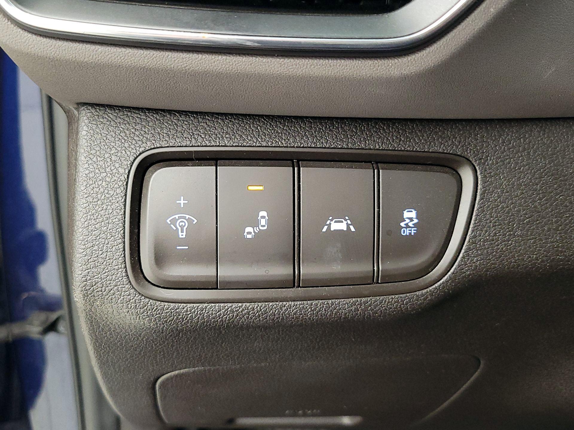 Thumbnail: 2019 Hyundai Santa Fe - 13