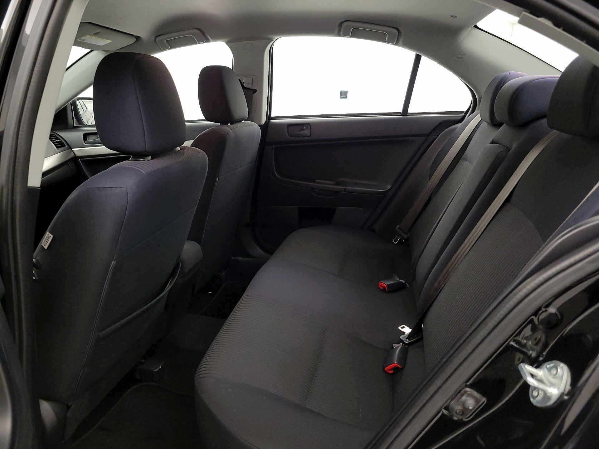 Thumbnail: 2014 Mitsubishi Lancer - 18