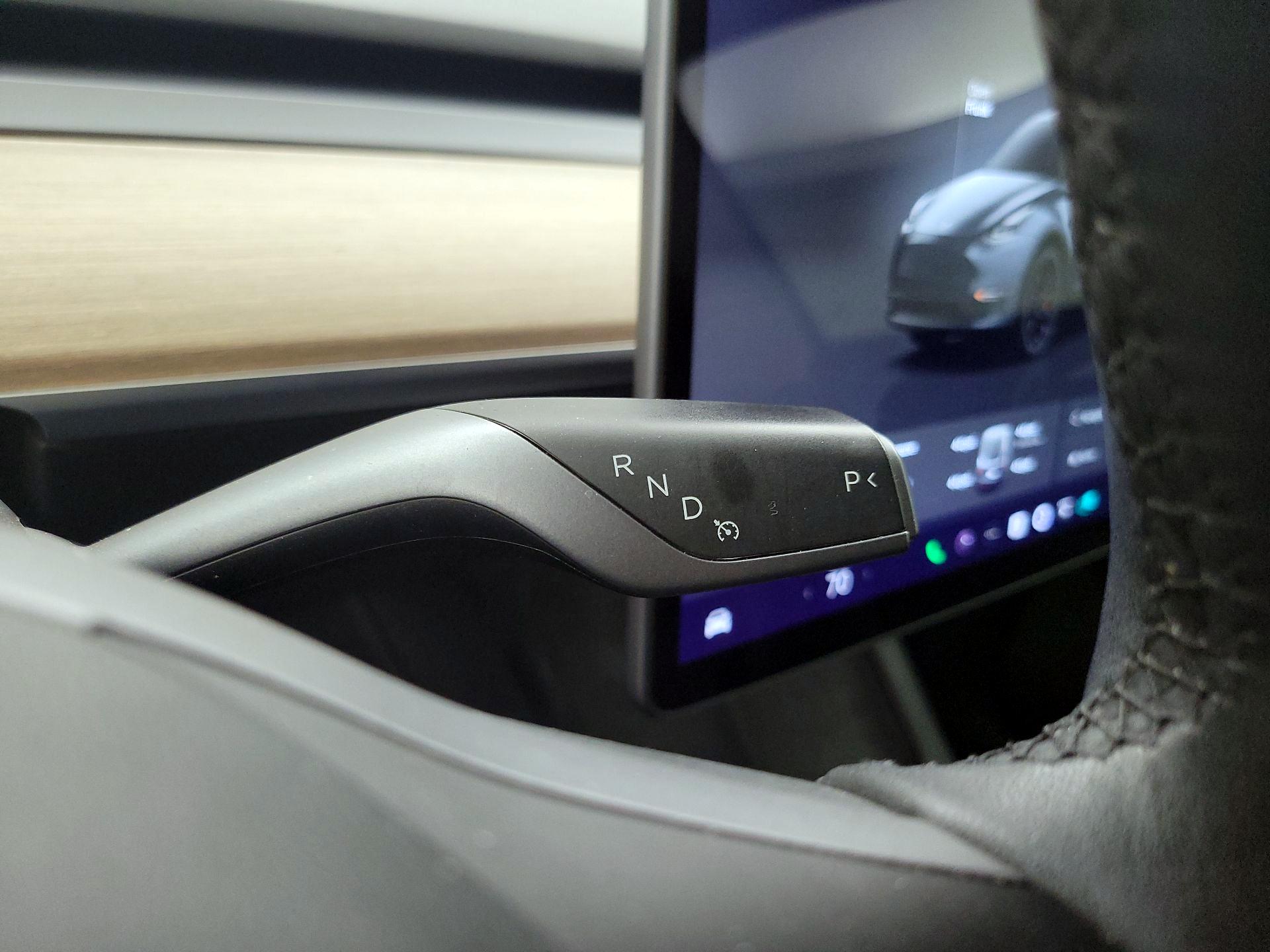 Thumbnail: 2022 Tesla Model Y - 17