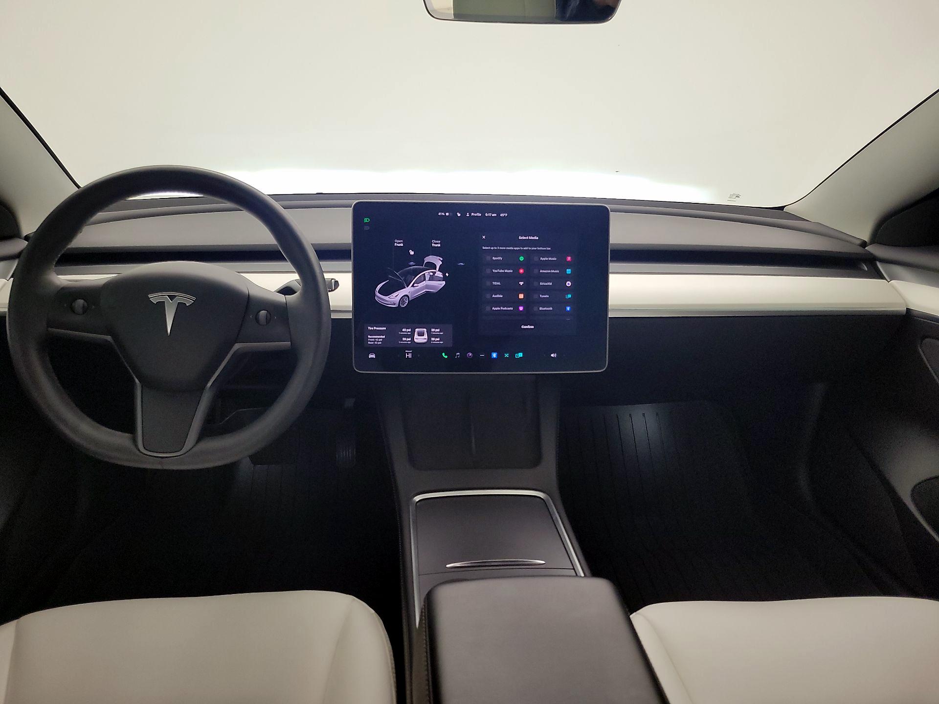 Thumbnail: 2022 Tesla Model 3 - 9