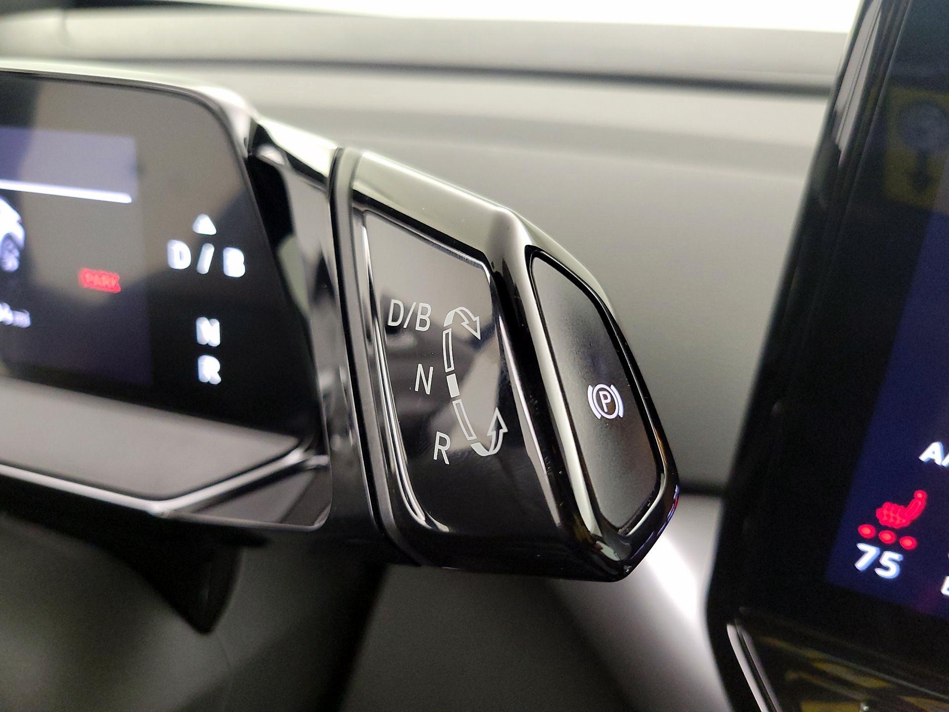 Thumbnail: 2022 Volkswagen ID.4 - 18