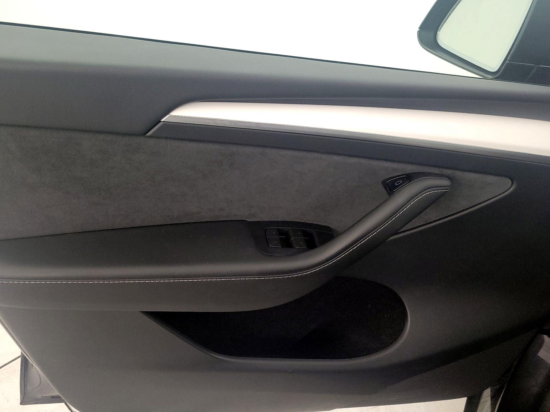 Thumbnail: 2024 Tesla Model Y - 12