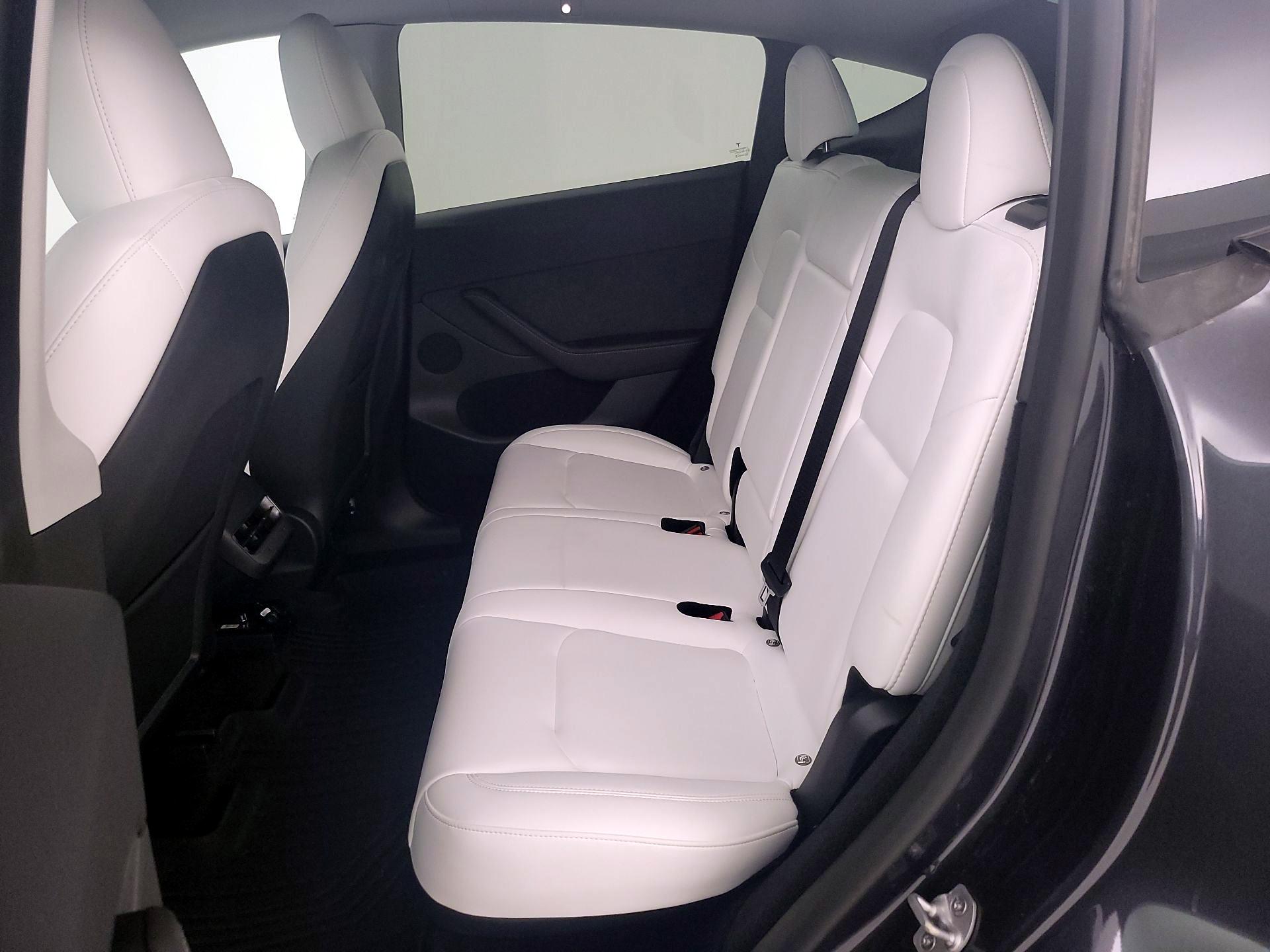 Thumbnail: 2024 Tesla Model Y - 18